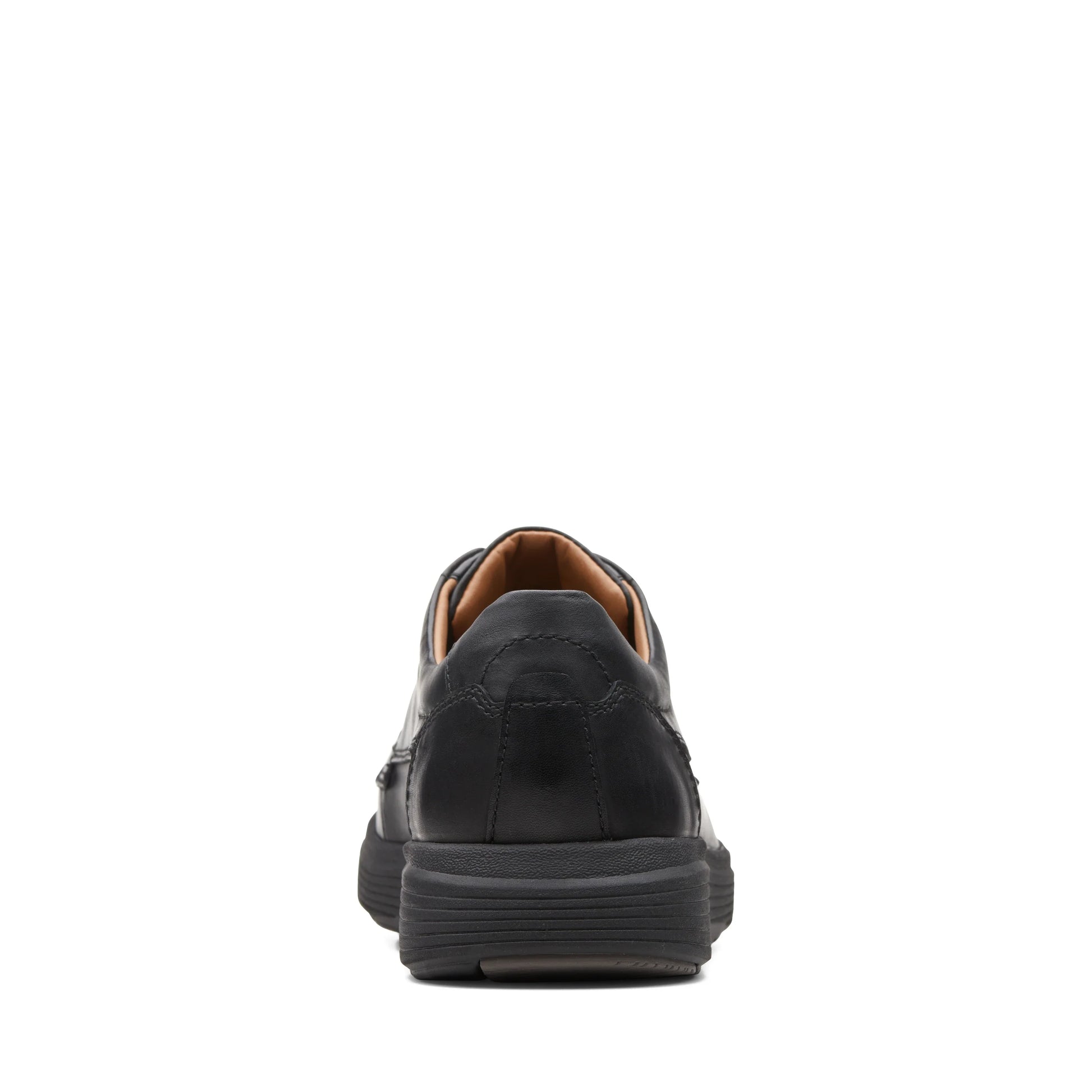 Zapatos casual para hombre de la marca clarks modelo un abode ease black leather en color negro