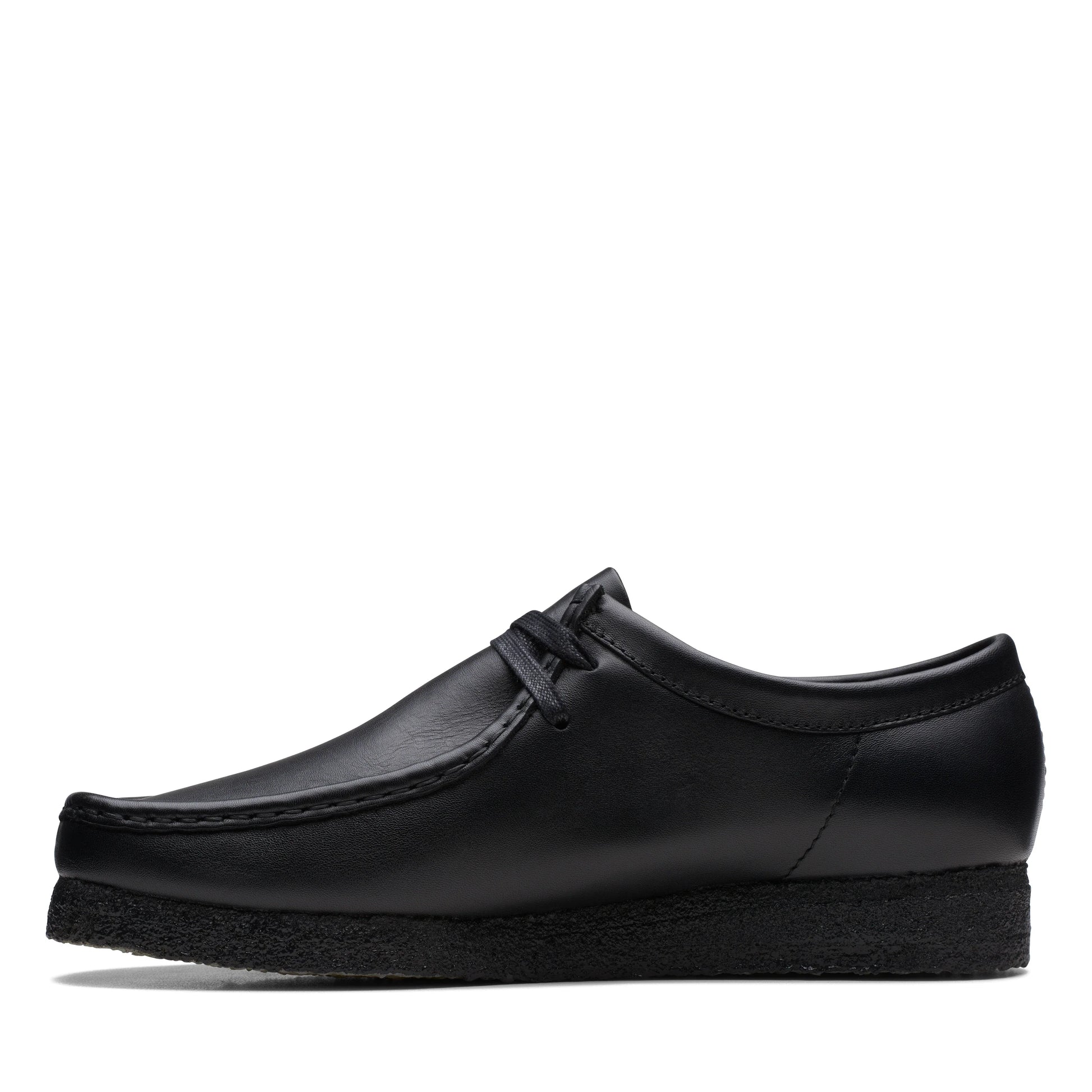 Zapatos casual para hombre de la marca clarks modelo wallabee black leather en color negro