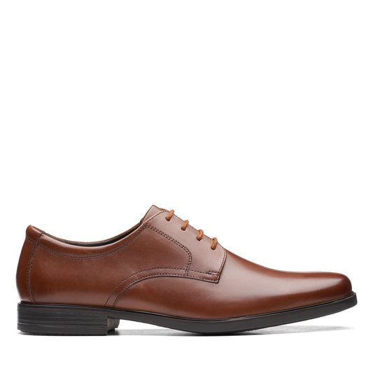 Zapatos de vestir para hombre de la marca clarks modelo howard walk dark tan lea en color beige