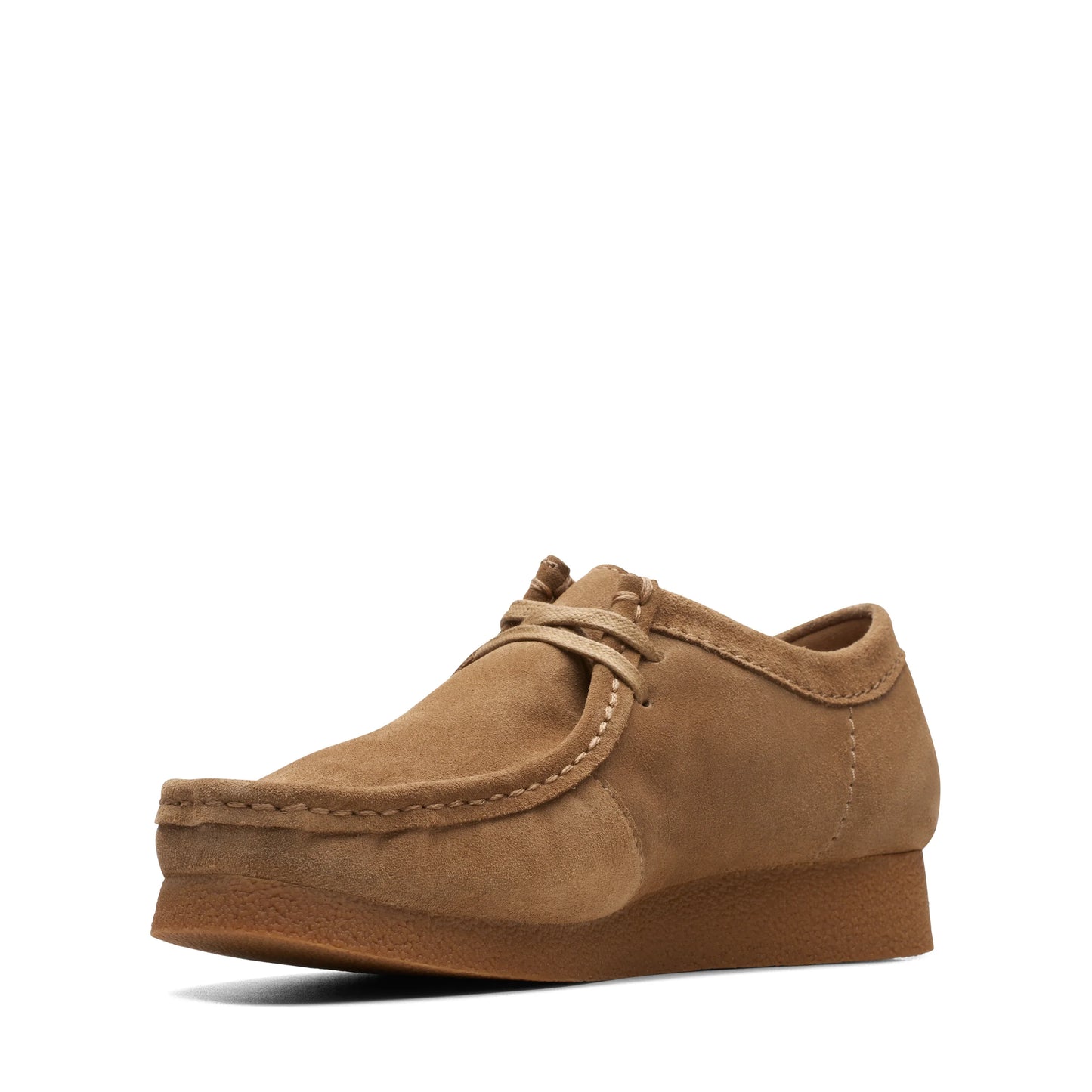 Zapatos casual para hombre de la marca clarks modelo wallabeeevo dark sand suede en color beige