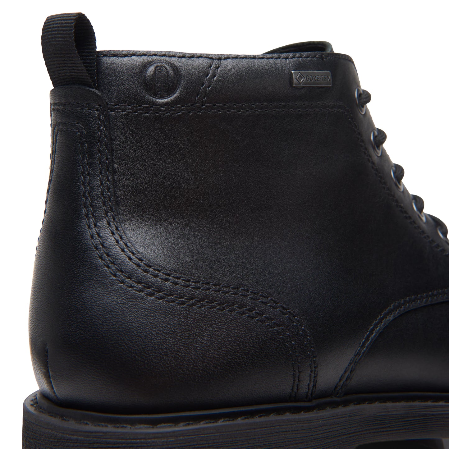 Botas para hombre de la marca clarks modelo batcombemixgtx black leather en color negro