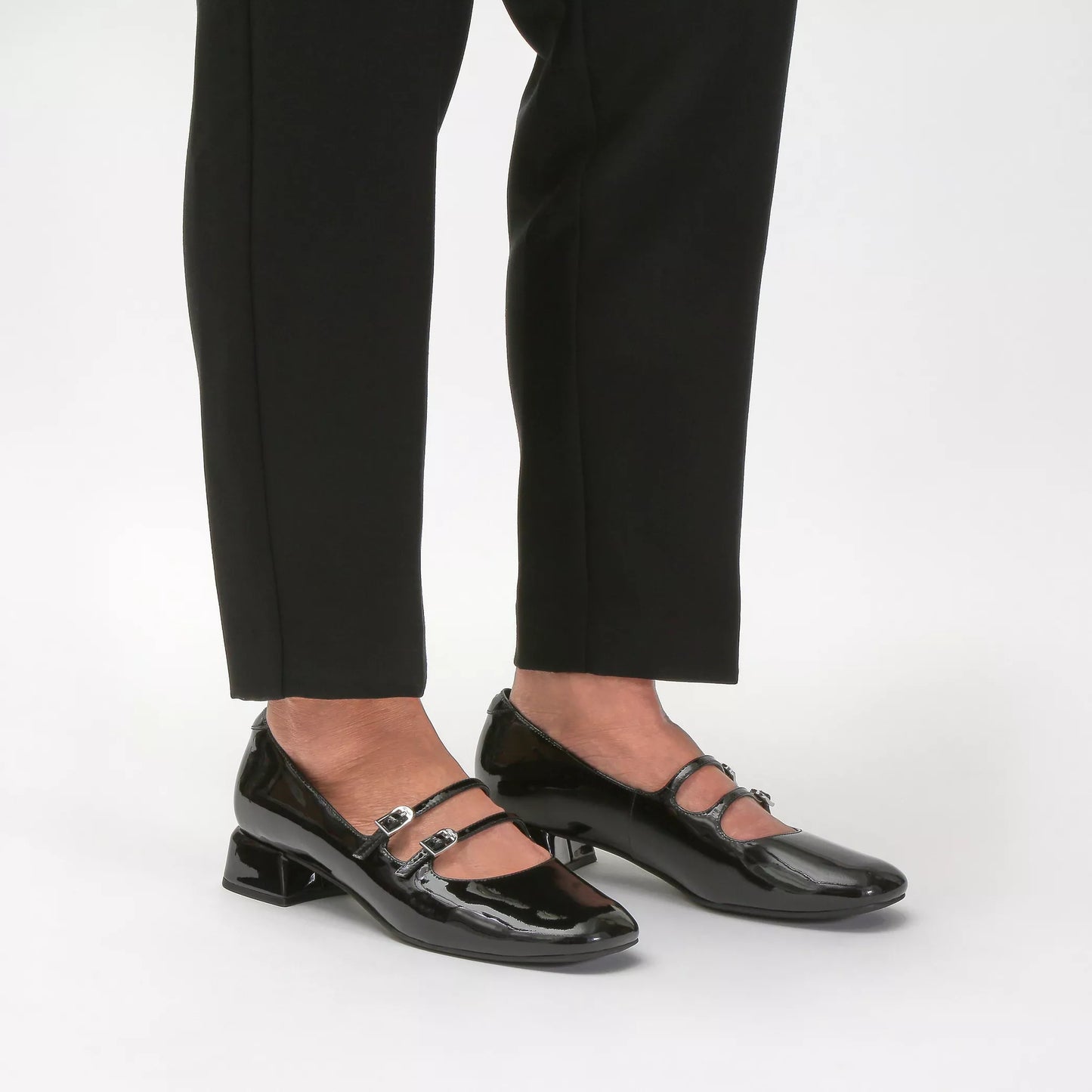 CLARKS | SABATES DE VESTIR DONA | DAISS30 SHINE BLACK PATENT | NEGRE