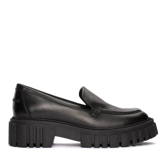 Zapatos casual para mujer de la marca clarks modelo page loafer black leather en color negro