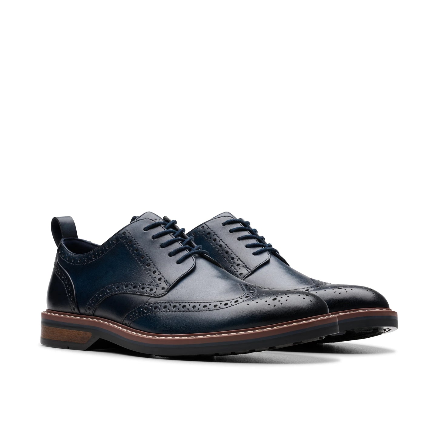 Zapatos casual para hombre de la marca clarks modelo aldwin limit navy leather en color azul