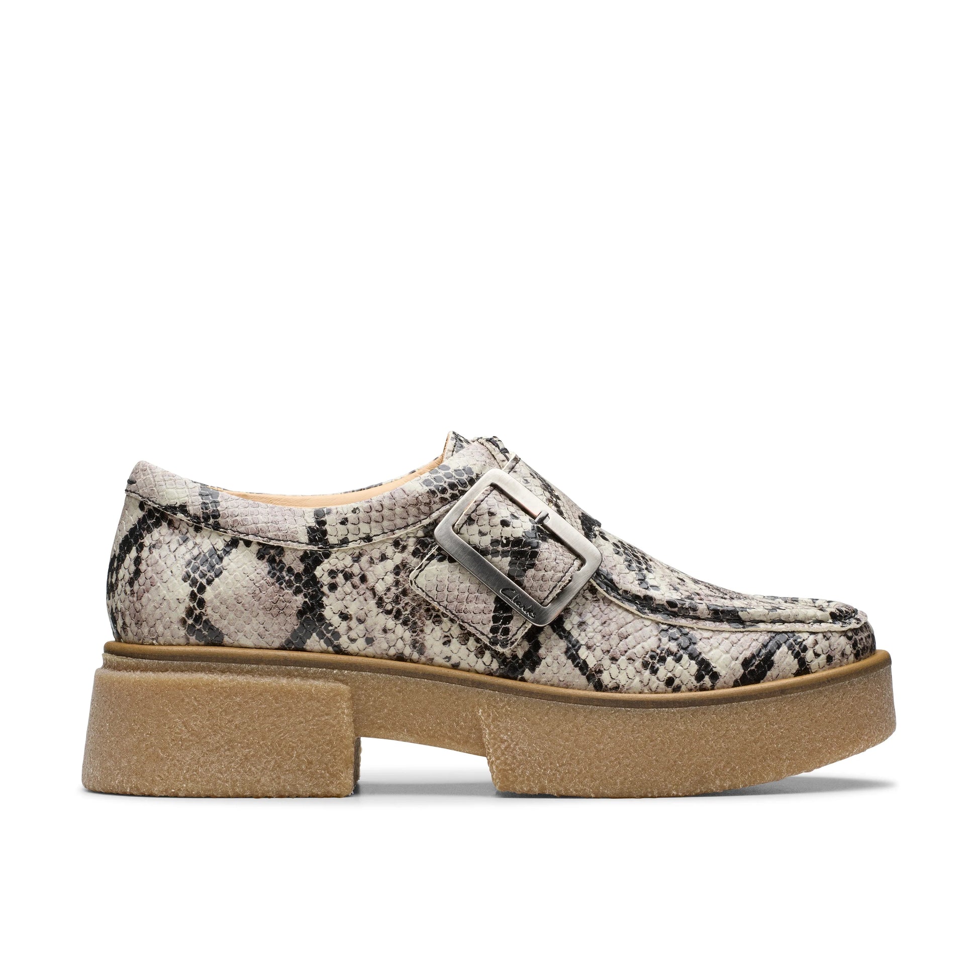 Zapatos casual para mujer de la marca clarks modelo linoso monk grey snake lea en color gris