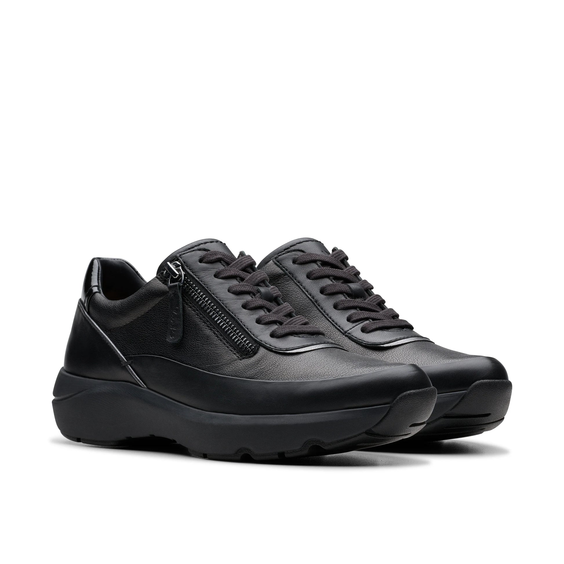 Zapatillas deportivas para mujer de la marca clarks modelo tivoli zip black combi en color negro