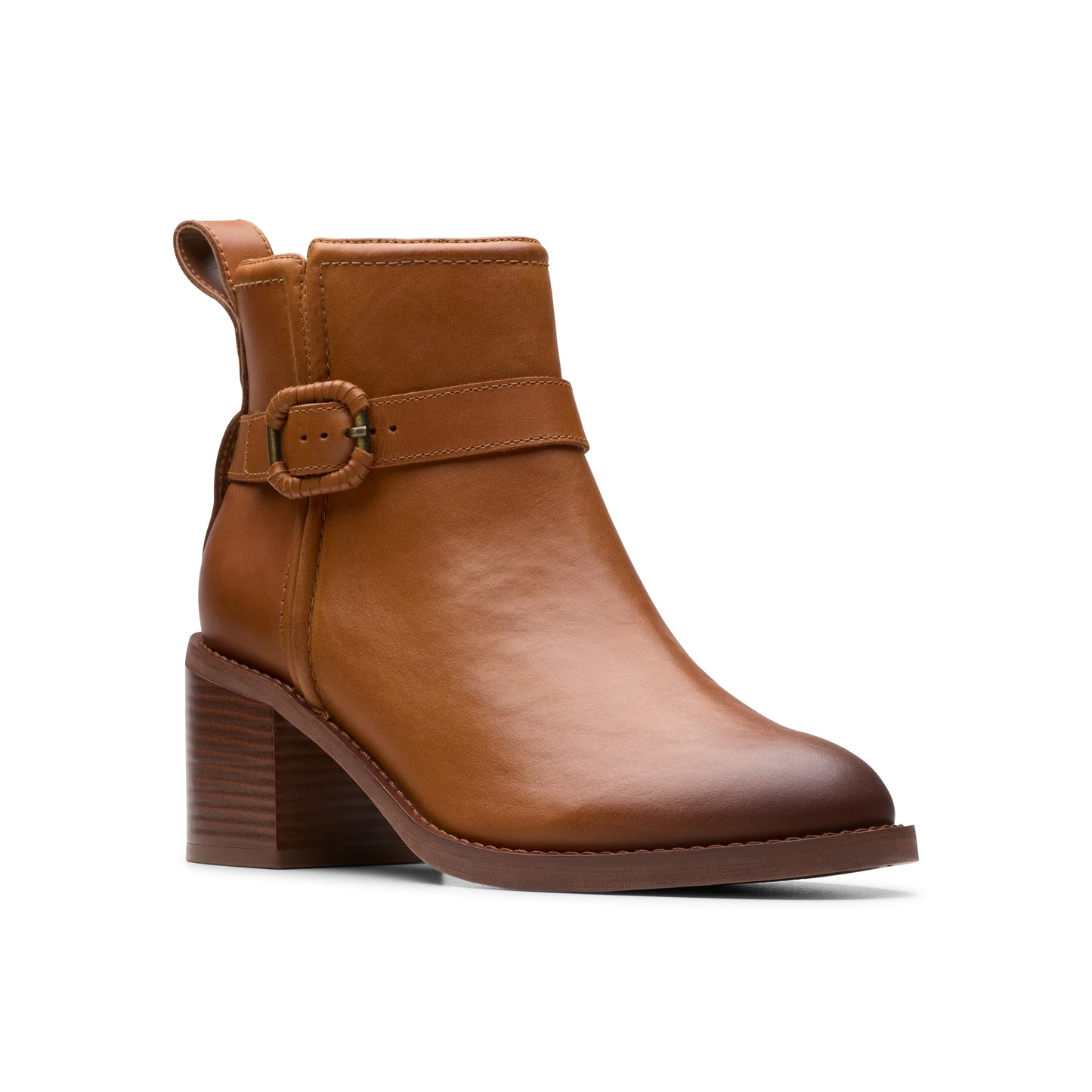 Botas para mujer de la marca clarks modelo chamberly trim mid tan lea en color beige