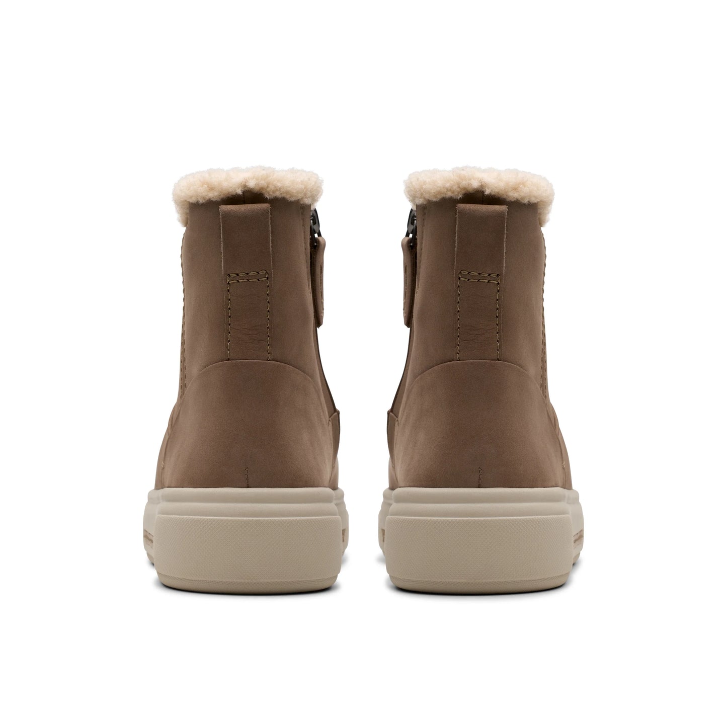 Botas para mujer de la marca clarks modelo hollyhock lane pebble wlined en color beige