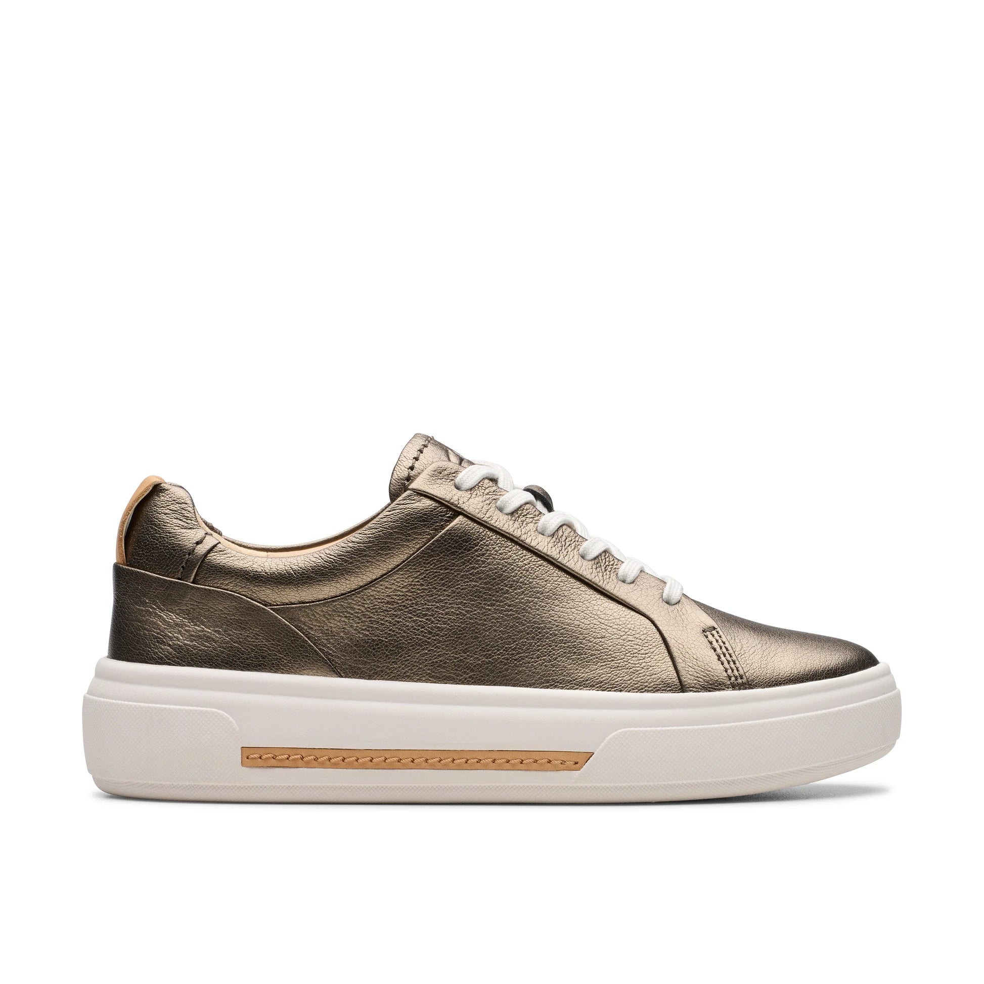 Zapatillas deportivas para mujer de la marca clarks modelo hollyhock walk metallic en color plateado