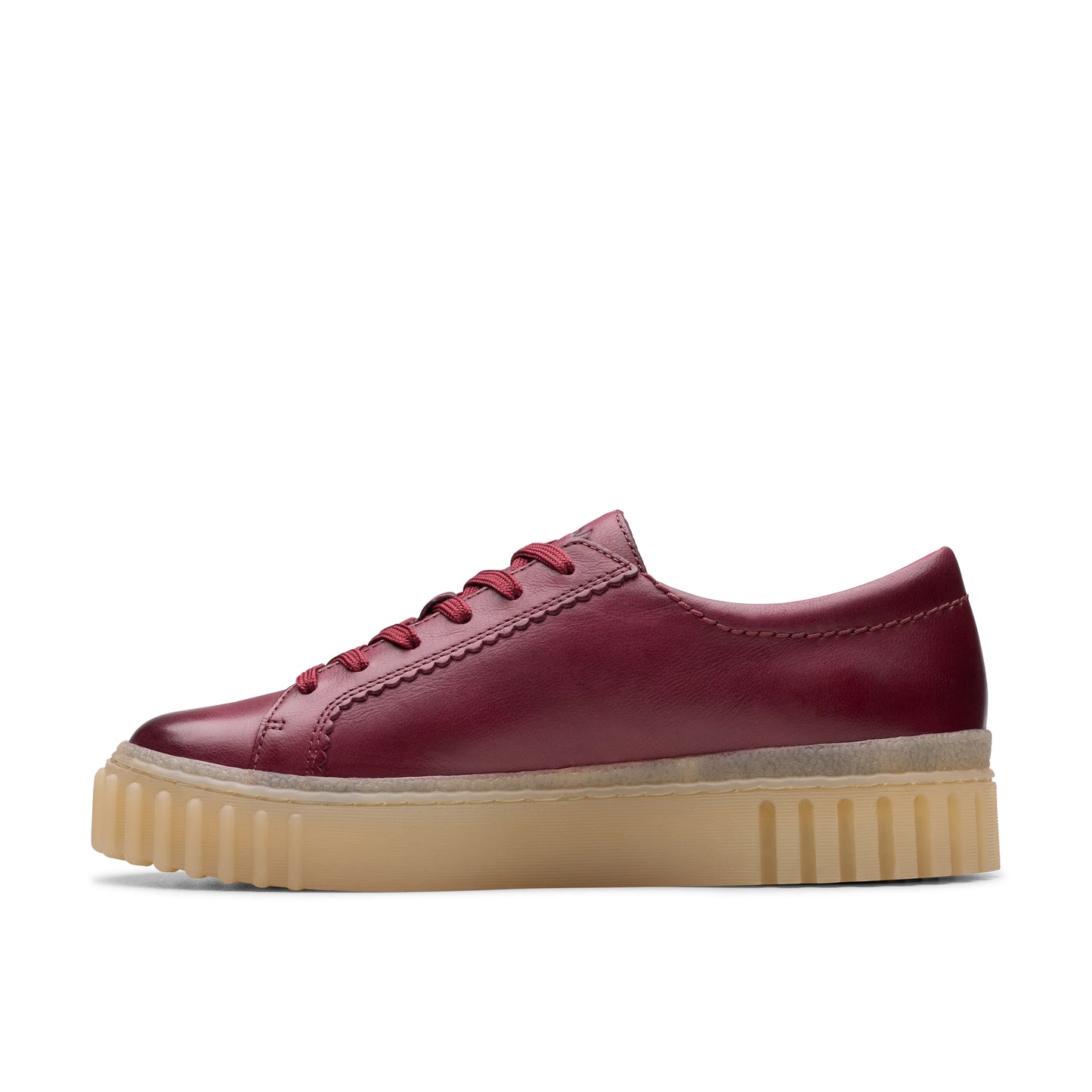 Zapatos casual para mujer de la marca clarks modelo mayhill walk burgundy leather en color rojo