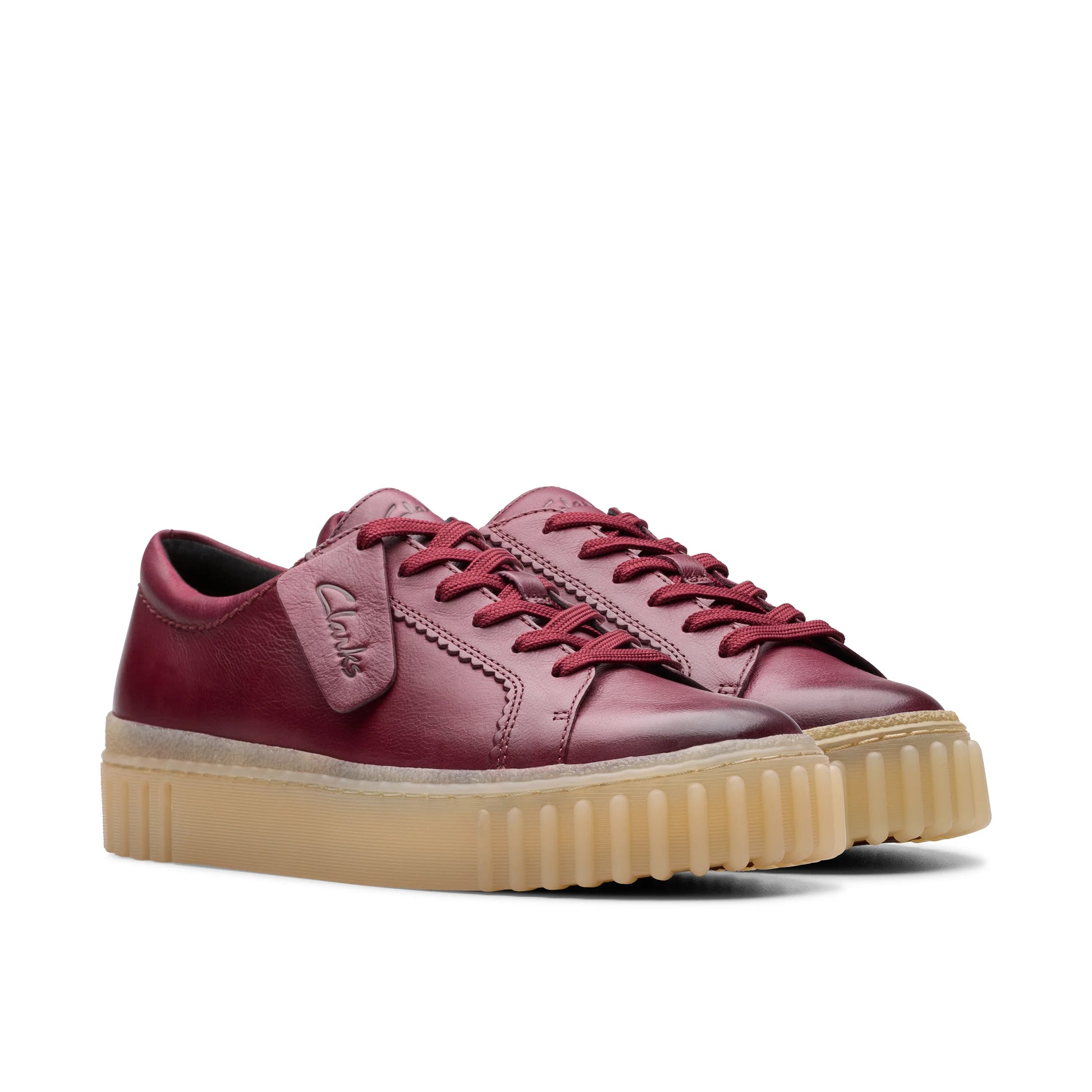 Zapatos casual para mujer de la marca clarks modelo mayhill walk burgundy leather en color rojo