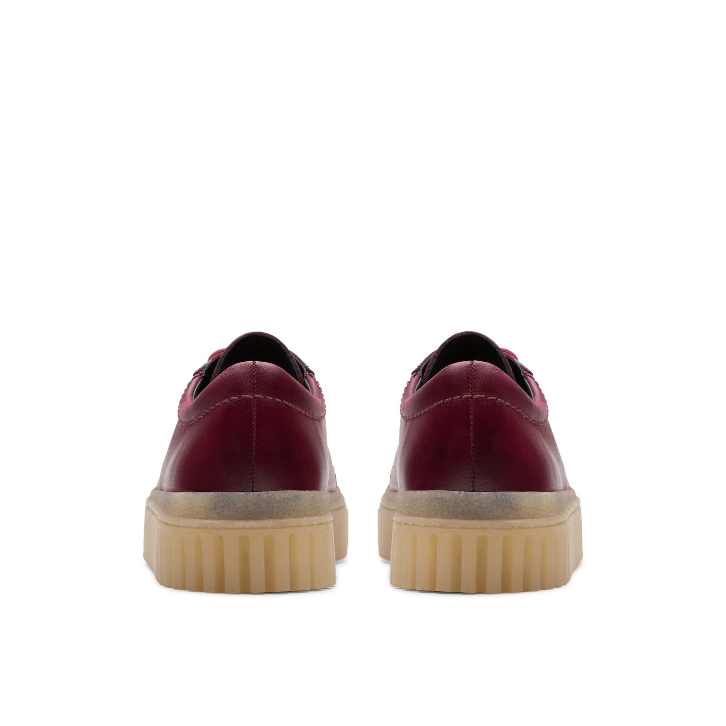 Zapatos casual para mujer de la marca clarks modelo mayhill walk burgundy leather en color rojo