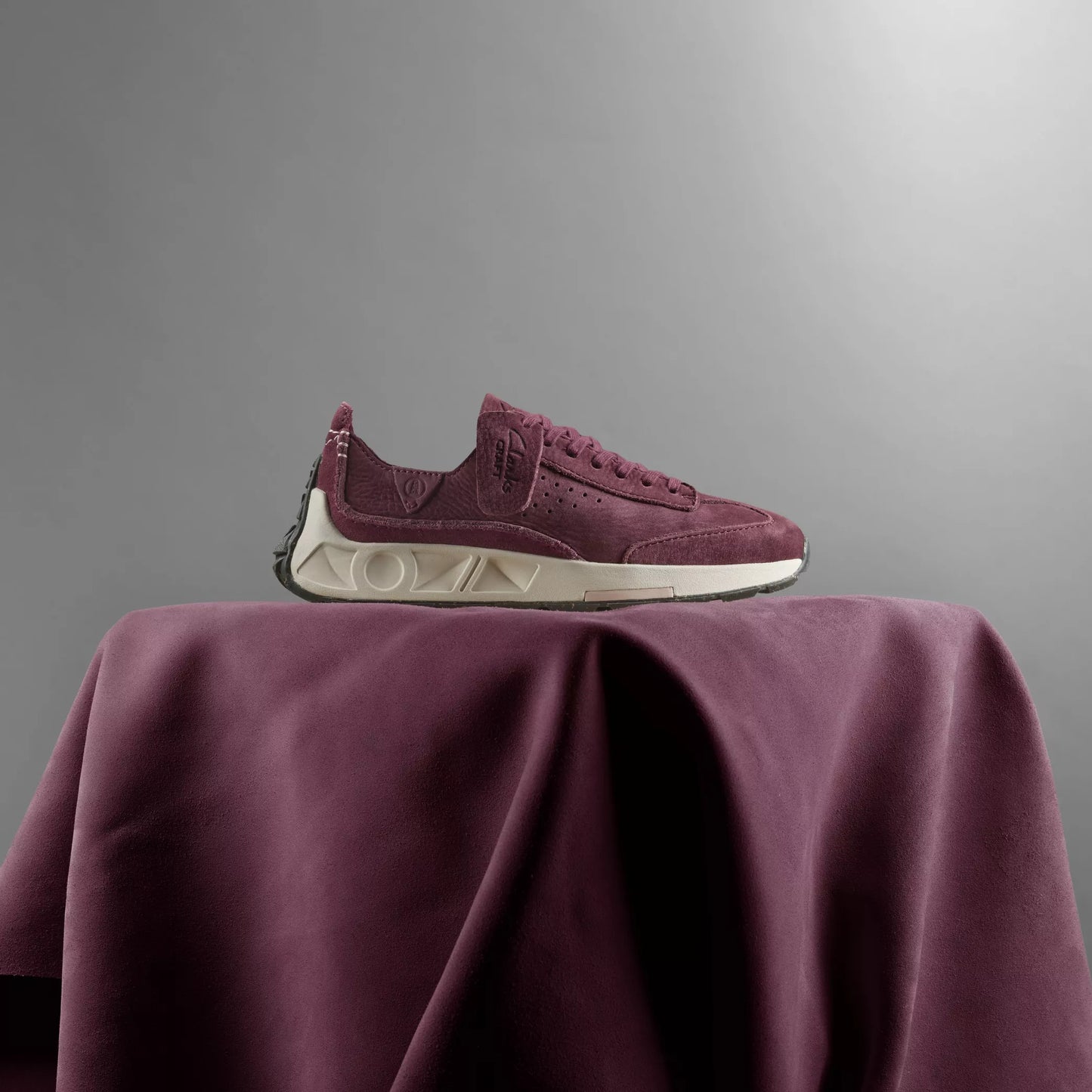 CLARKS | WOMEN'S SNEAKERS | CRAFT SPEED BURGUNDY NUBUCK | RED