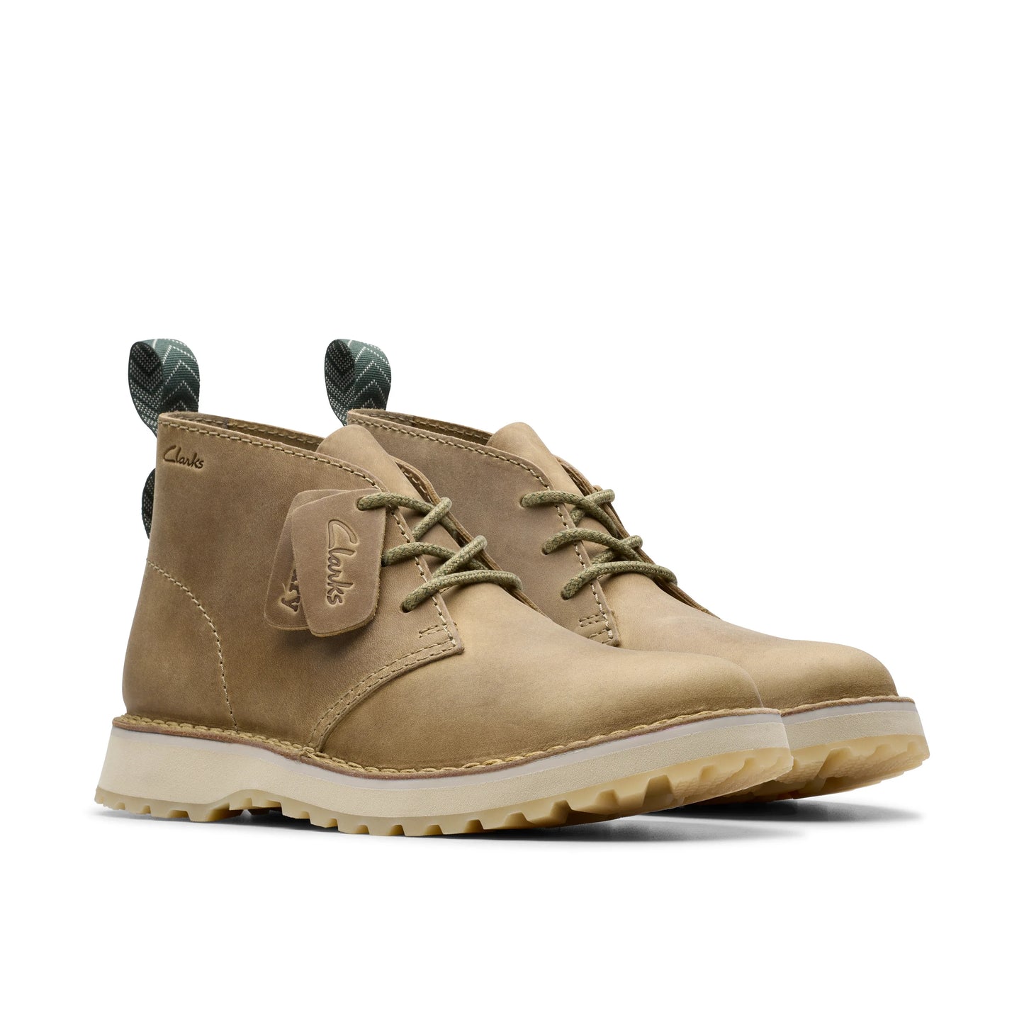 Botas para hombre de la marca clarks modelo solsbury db dark sand lea en color beige