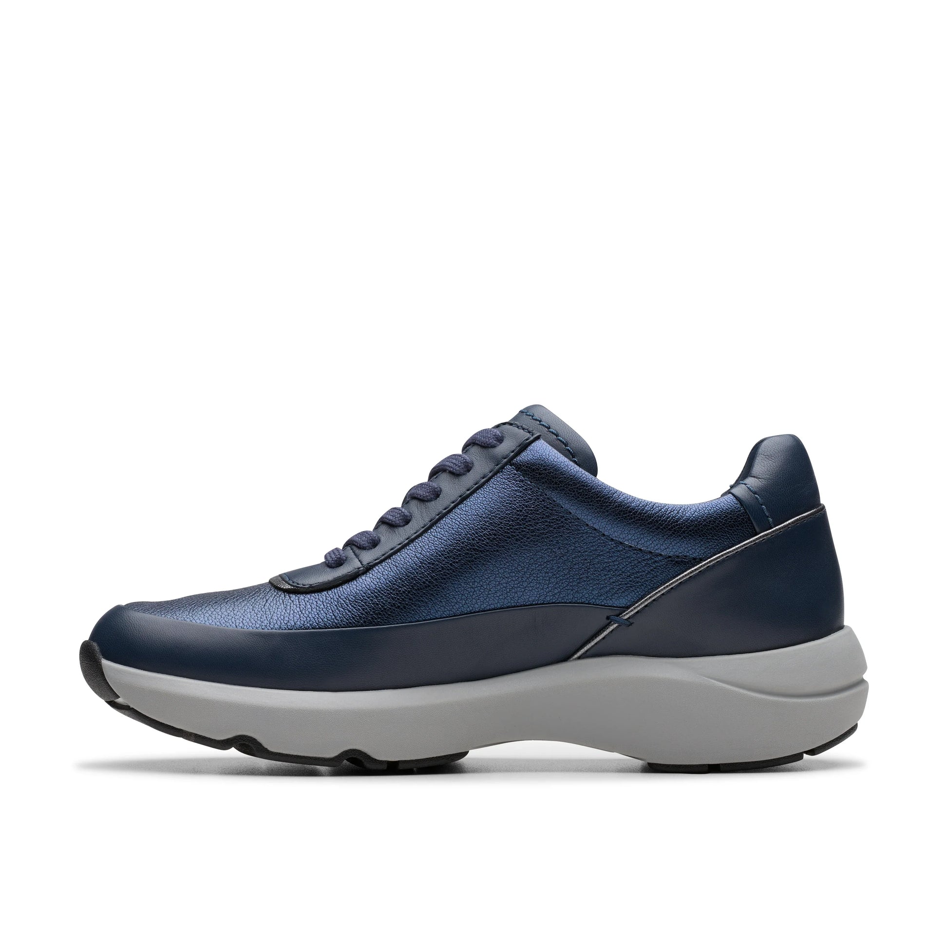 Zapatillas deportivas para mujer de la marca clarks modelo tivoli zip navy combi en color azul