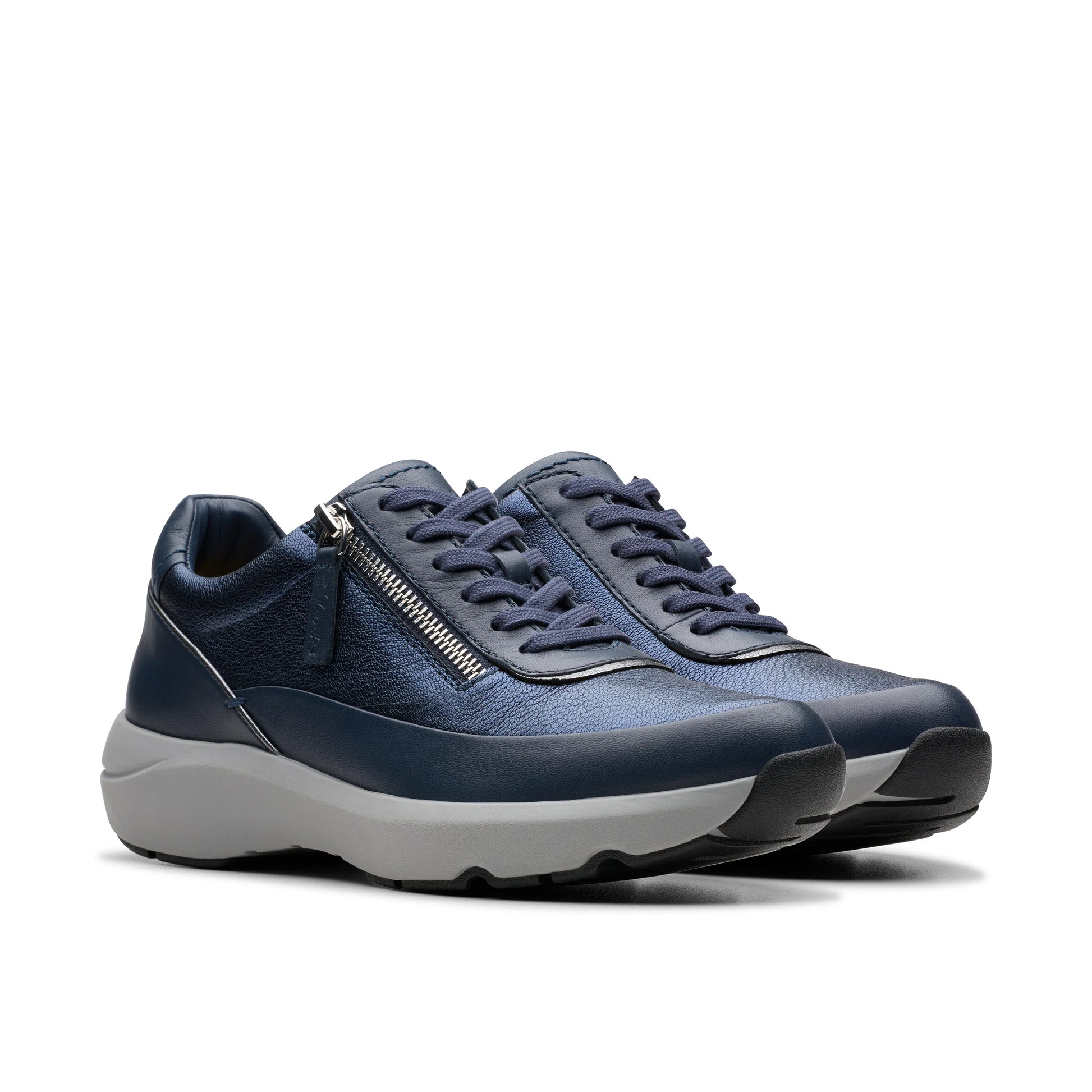 Zapatillas deportivas para mujer de la marca clarks modelo tivoli zip navy combi en color azul