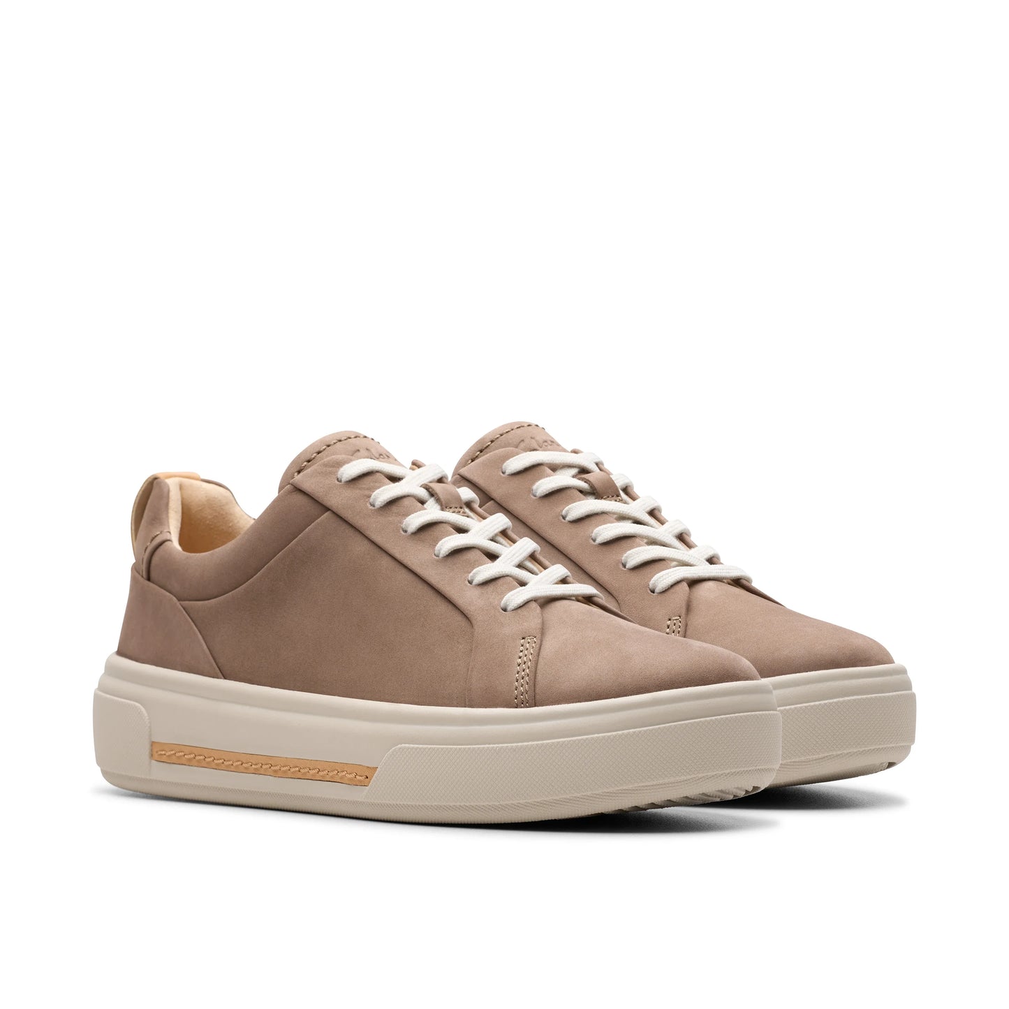 Zapatillas deportivas para mujer de la marca clarks modelo hollyhock walk pebble combi en color beige