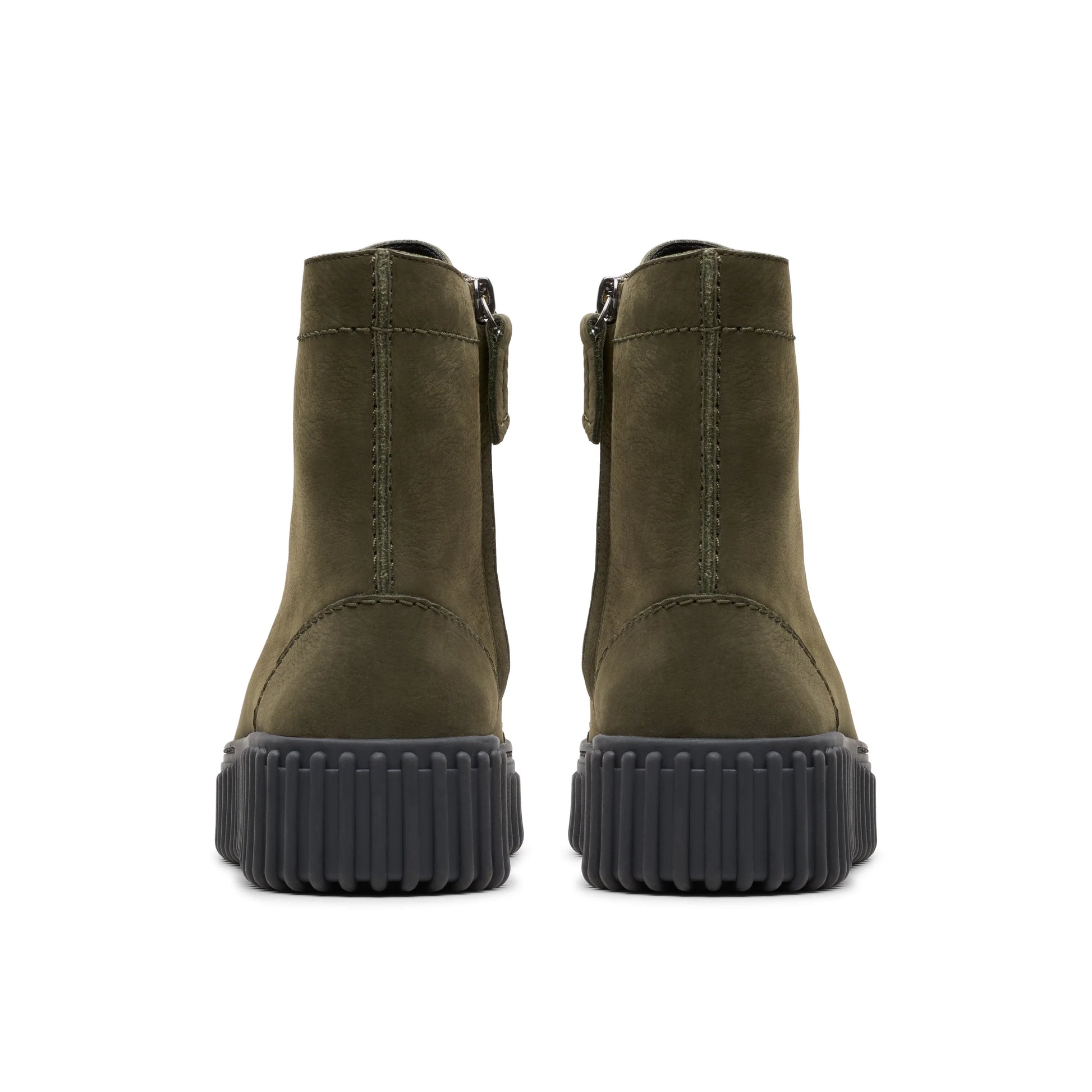 Botas para mujer de la marca clarks modelo torhill rise dark green nub en color green