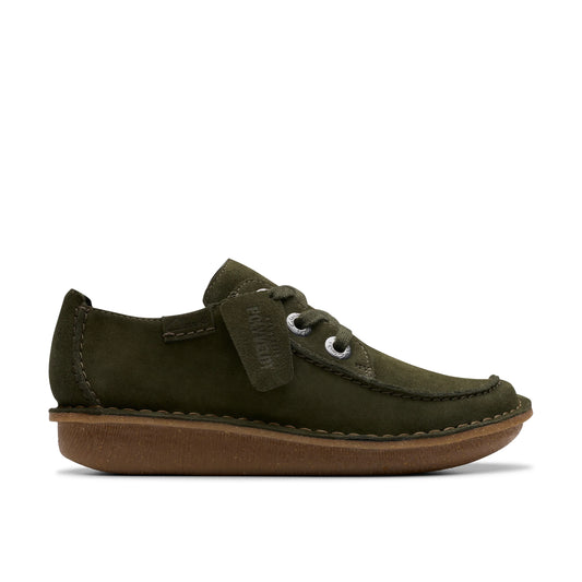 Zapatos casual para mujer de la marca clarks modelo funny dream dark green suede en color green