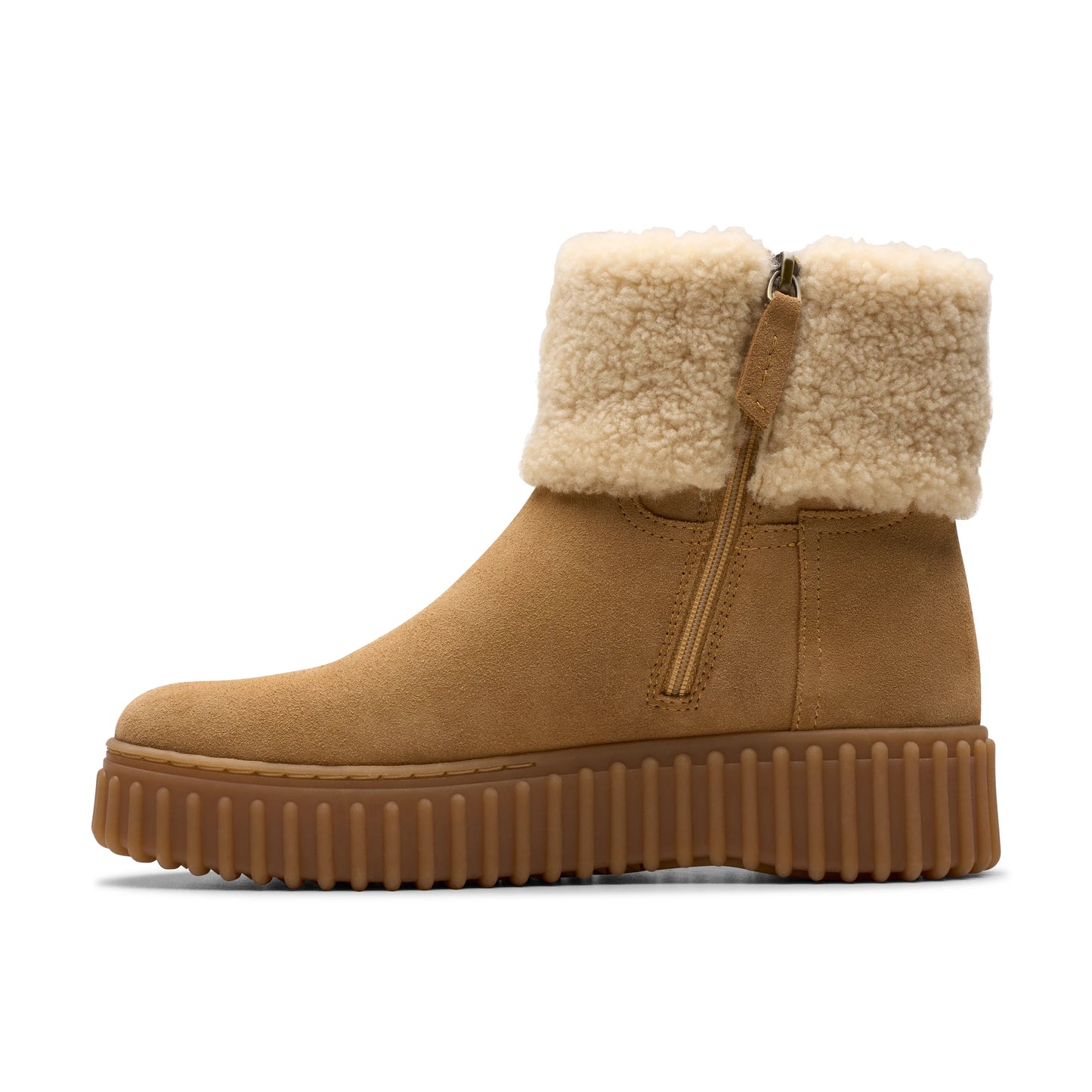 Botas para mujer de la marca clarks modelo torhill turn light tan wlined en color beige