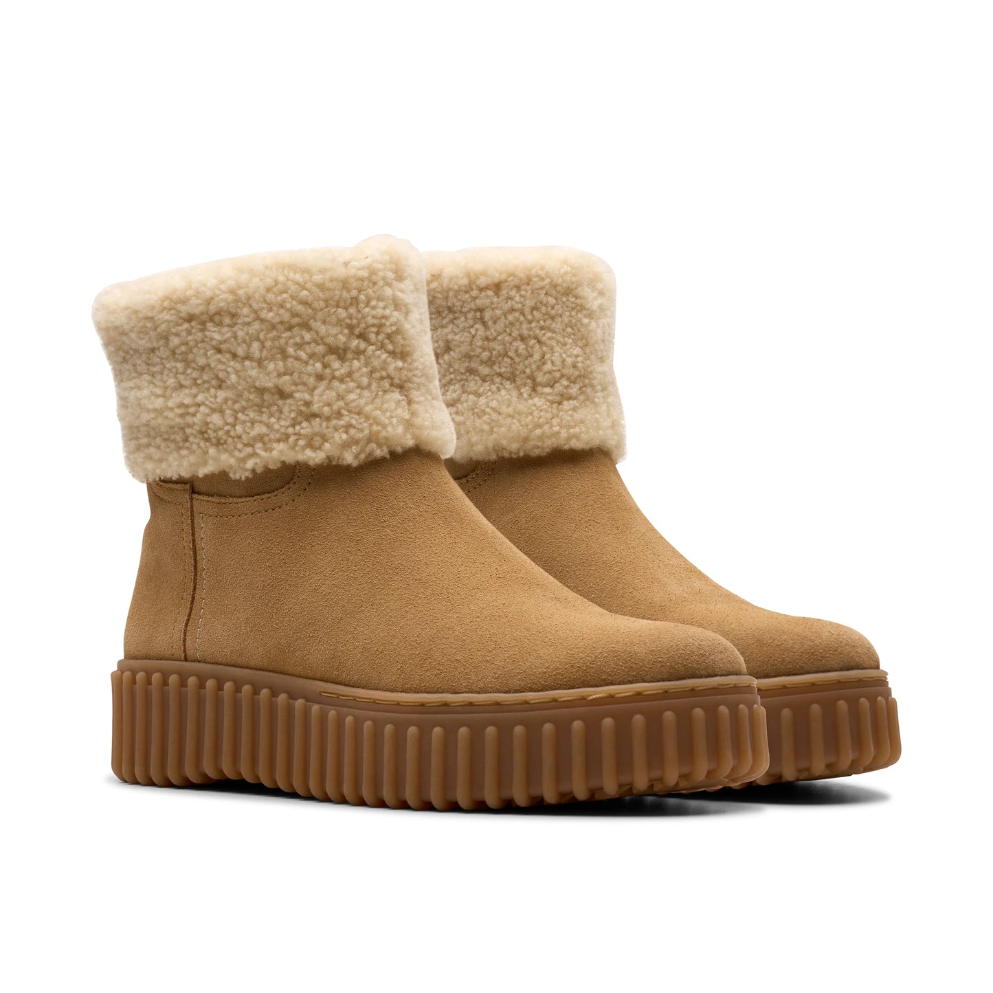 Botas para mujer de la marca clarks modelo torhill turn light tan wlined en color beige