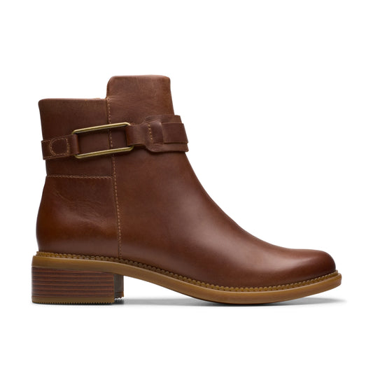 Botas para mujer de la marca clarks modelo maye bella tan leather en color marrón