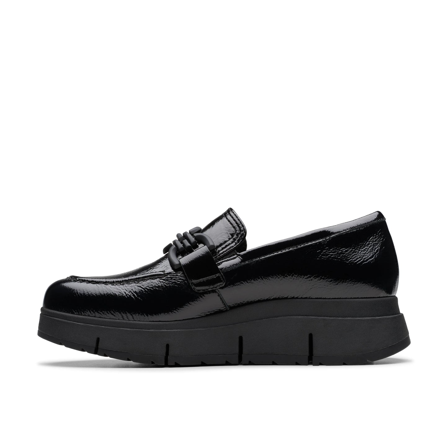 Zapatos casual para mujer de la marca clarks modelo loriini izzy black pat en color negro