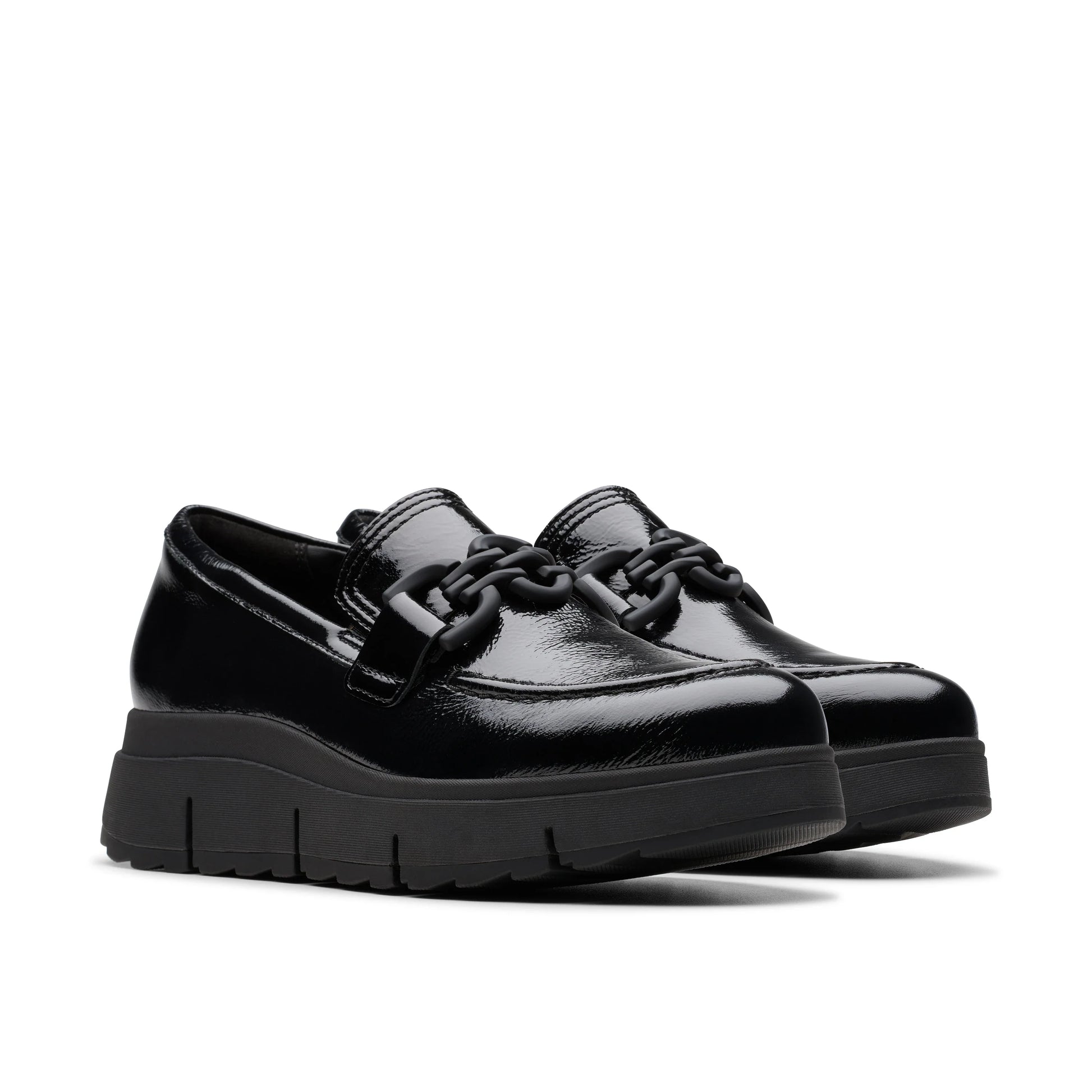 Zapatos casual para mujer de la marca clarks modelo loriini izzy black pat en color negro