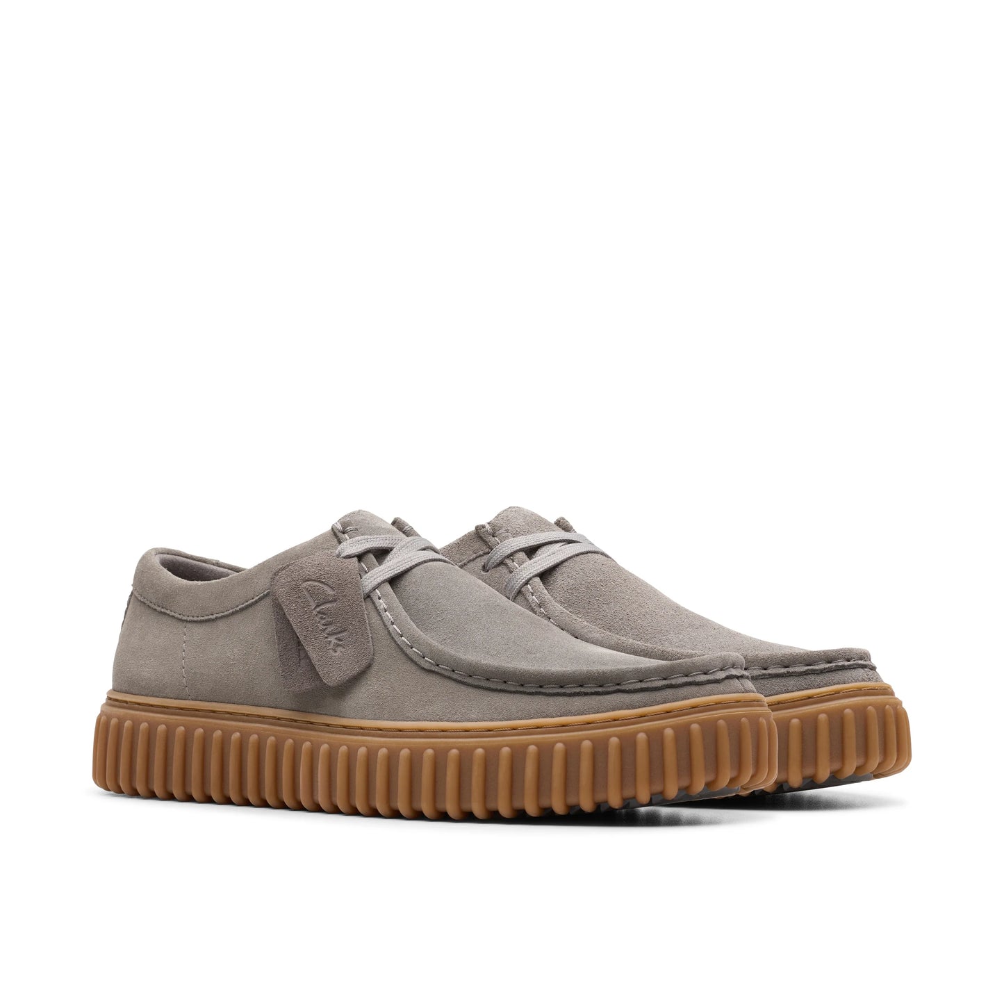 Zapatos casual para hombre de la marca clarks modelo torhill lo grey suede en color gris