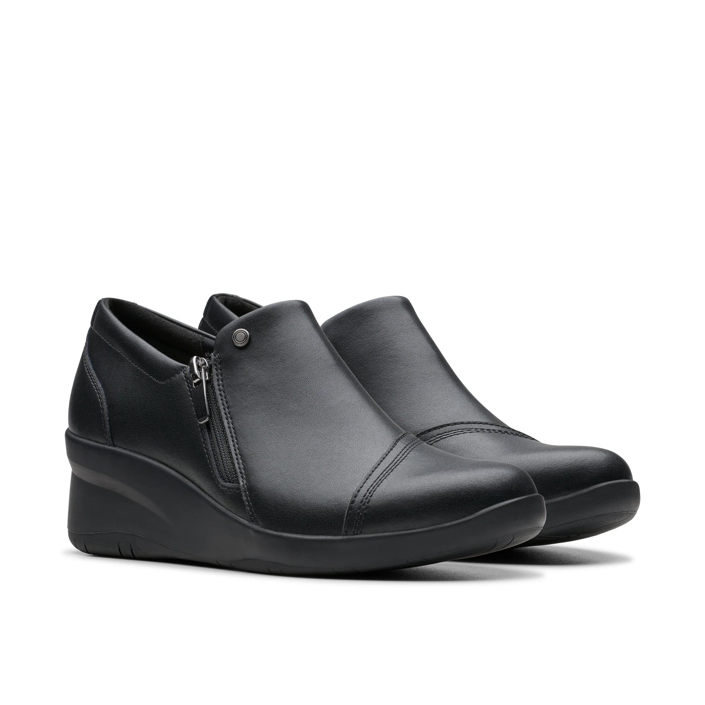 Zapatos casual para mujer de la marca clarks modelo suttyn zip black leather en color negro