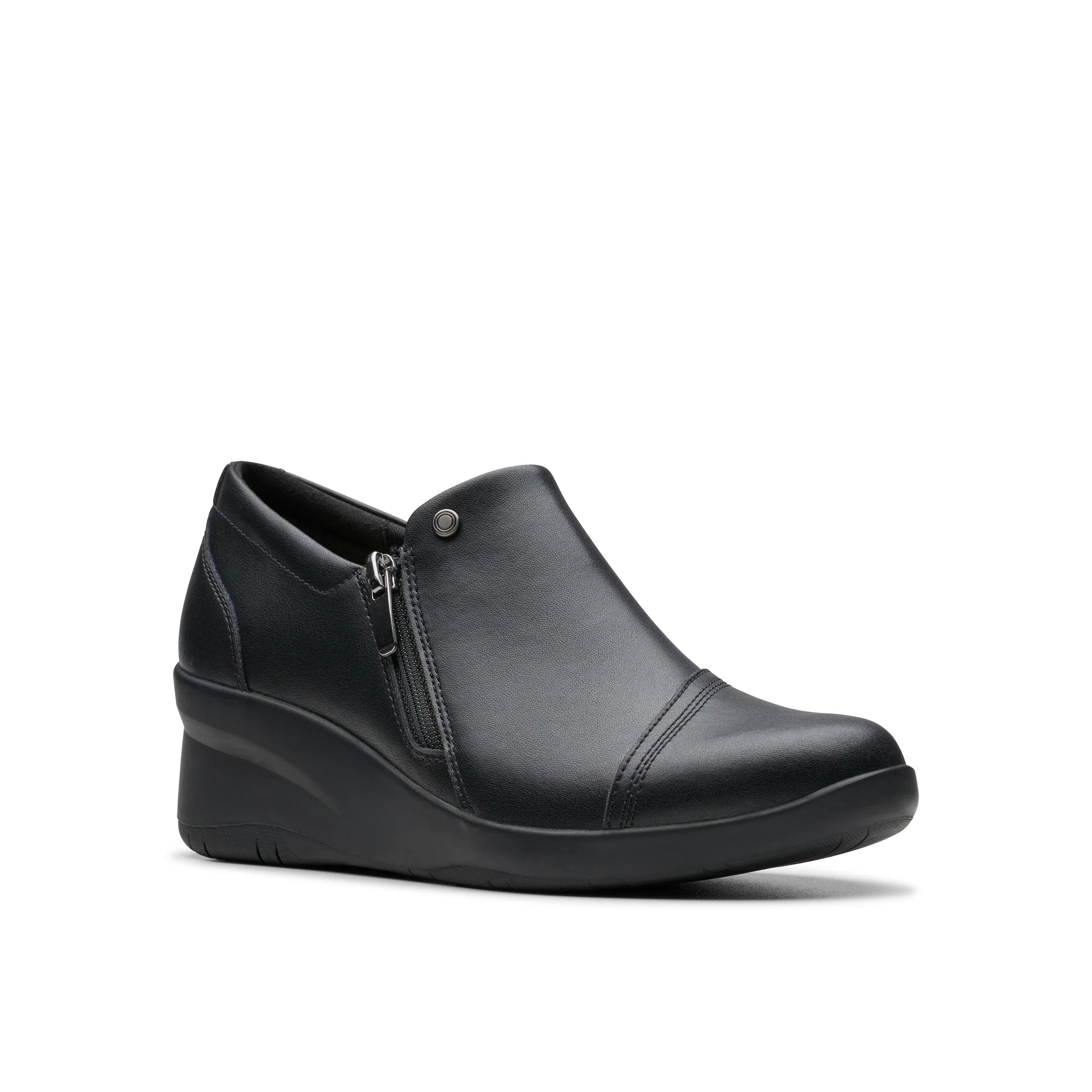 Zapatos casual para mujer de la marca clarks modelo suttyn zip black leather en color negro