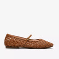 CLARKS Livia SKY TAN Weave: ブラウン バレエシューズ レディース