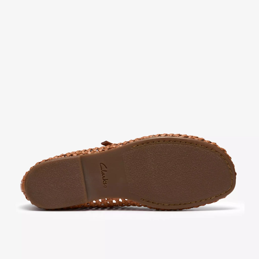 CLARKS Livia SKY TAN Weave: ブラウン バレエシューズ レディース