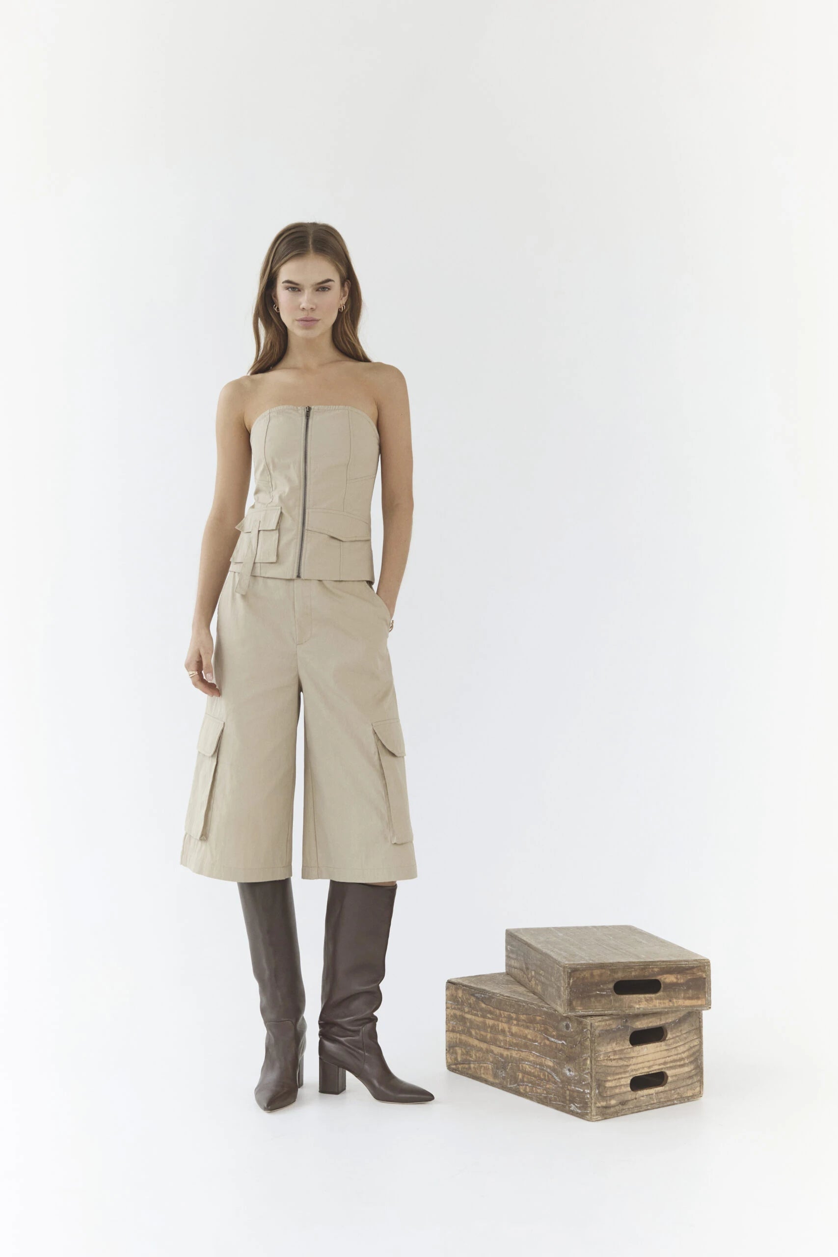 COCOUTURE Keshacc Bermuda Bisquit: beix pantalons per a dona