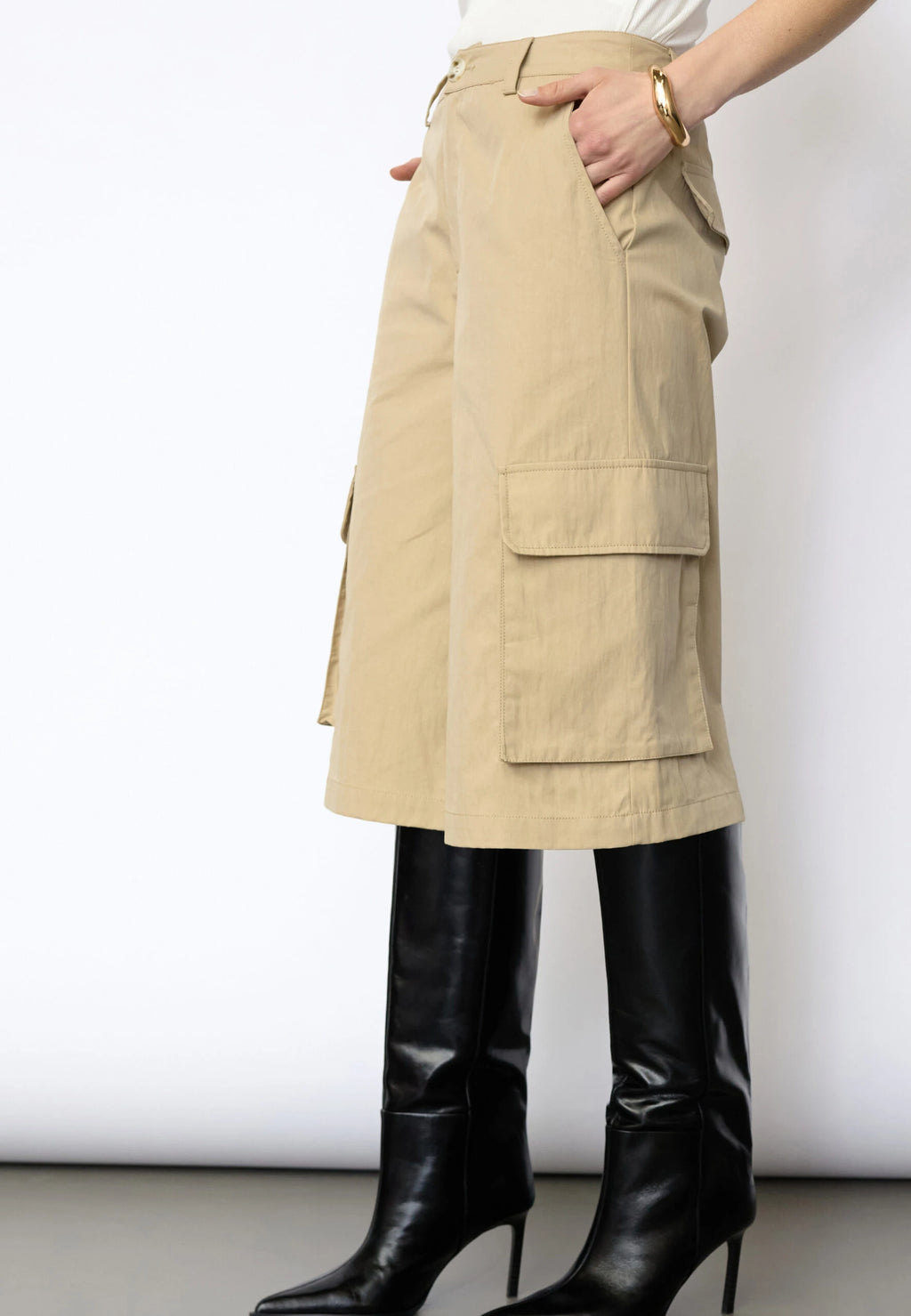 COCOUTURE Keshacc Bermuda Bisquit: beix pantalons per a dona