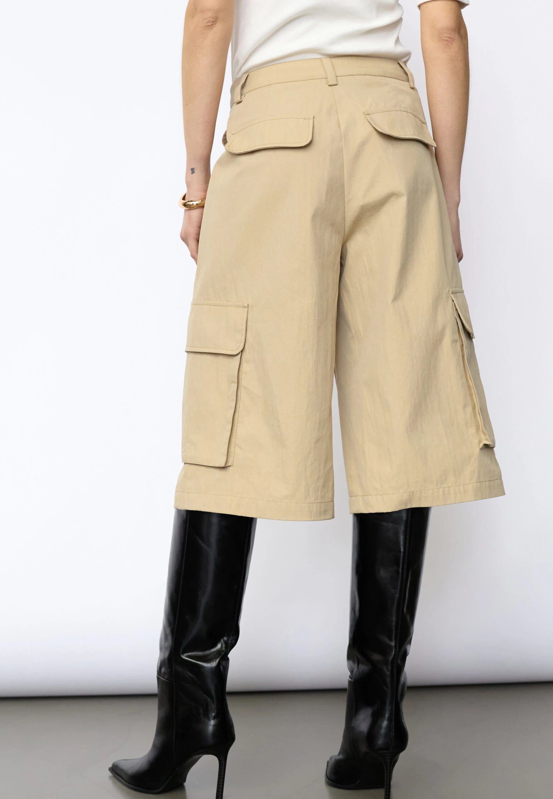 COCOUTURE Keshacc Bermuda Bisquit: beix pantalons per a dona