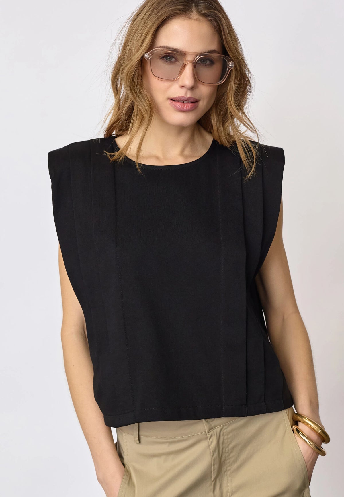 COCOUTURE Zellicc Padded Pleat TOP Black: sort T-shirt til kvinder