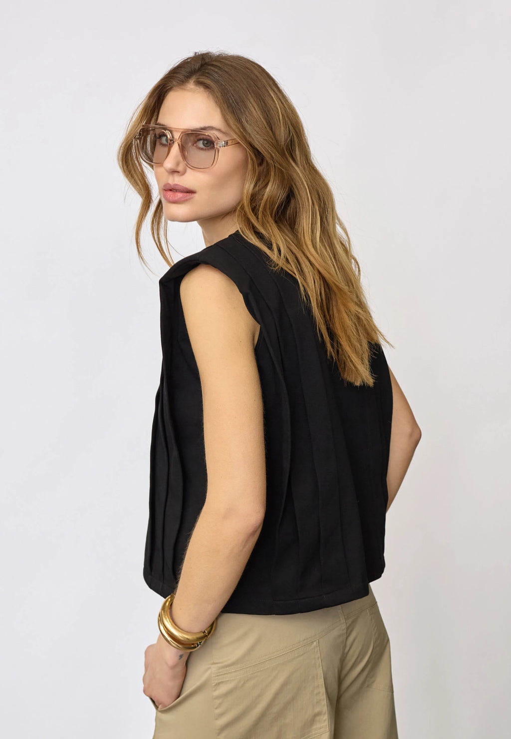 COCOUTURE Zellicc Padded Pleat TOP Black: sort T-shirt til kvinder