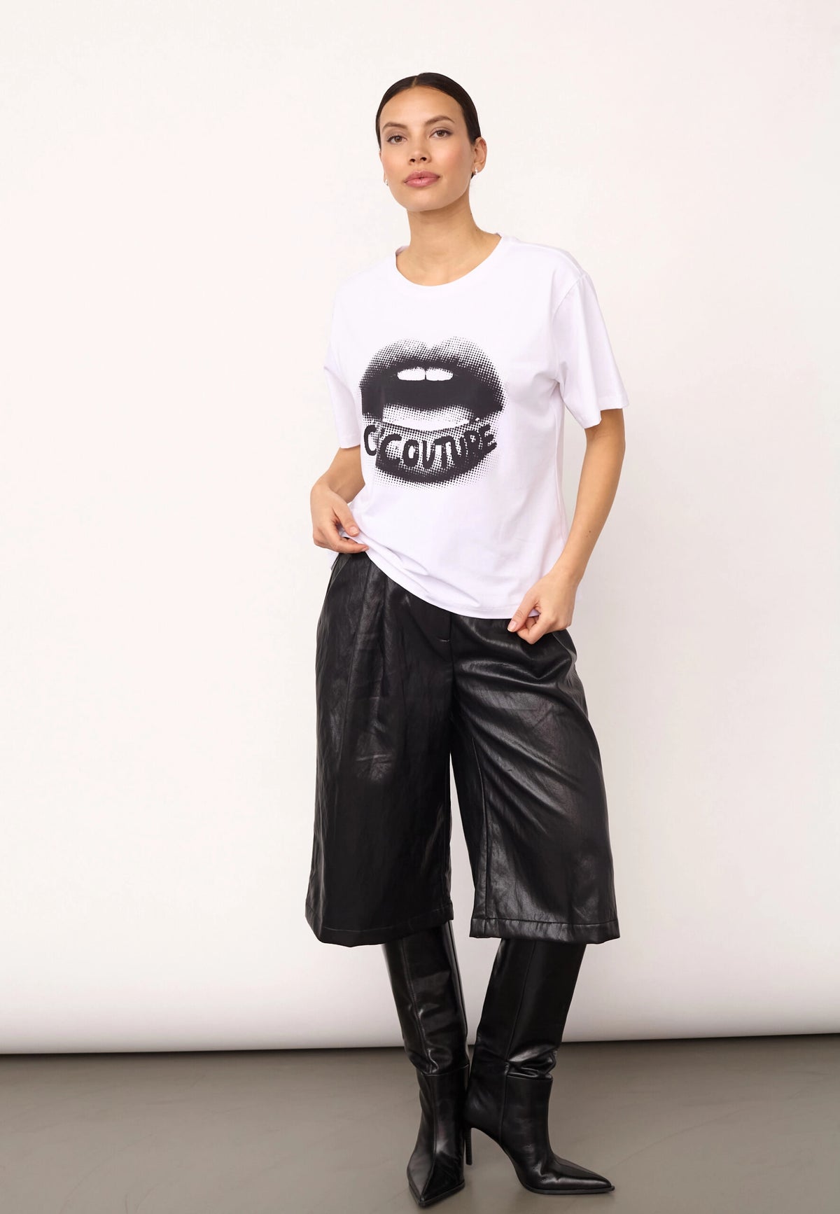 COCOUTURE Lipcc COCO BOX TEE White: biały T-shirt dla kobiet