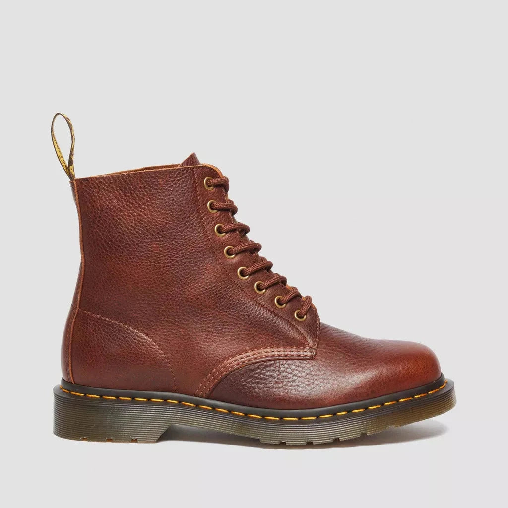 DR MARTENS | UNISEX BOOTS | 1460 PASCAL CASHEW AMBASSADOR CASHEW | BROWN