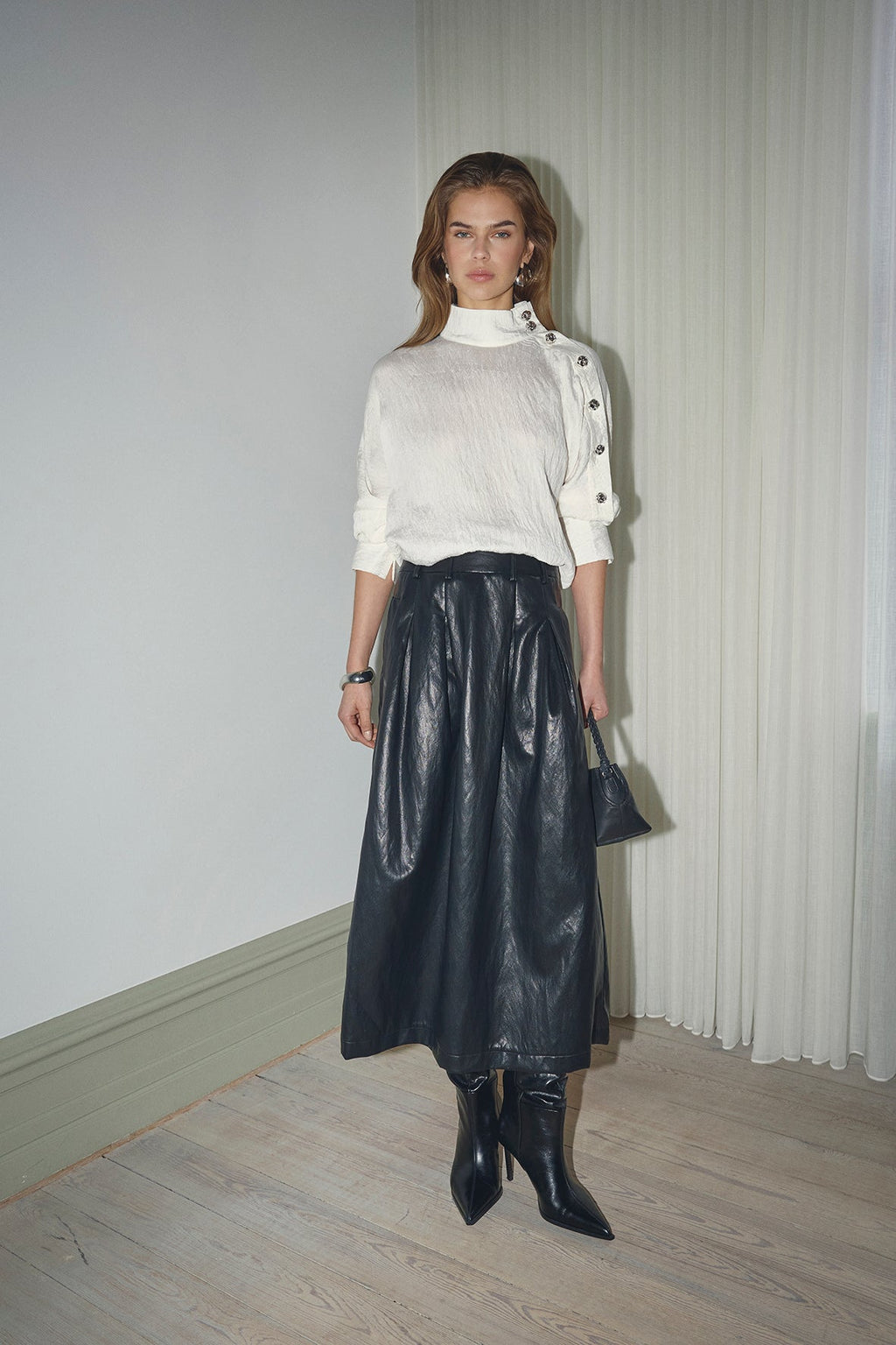 COCOUTURE Gittcc ANYA Pleat Black: черный юбка для женщин