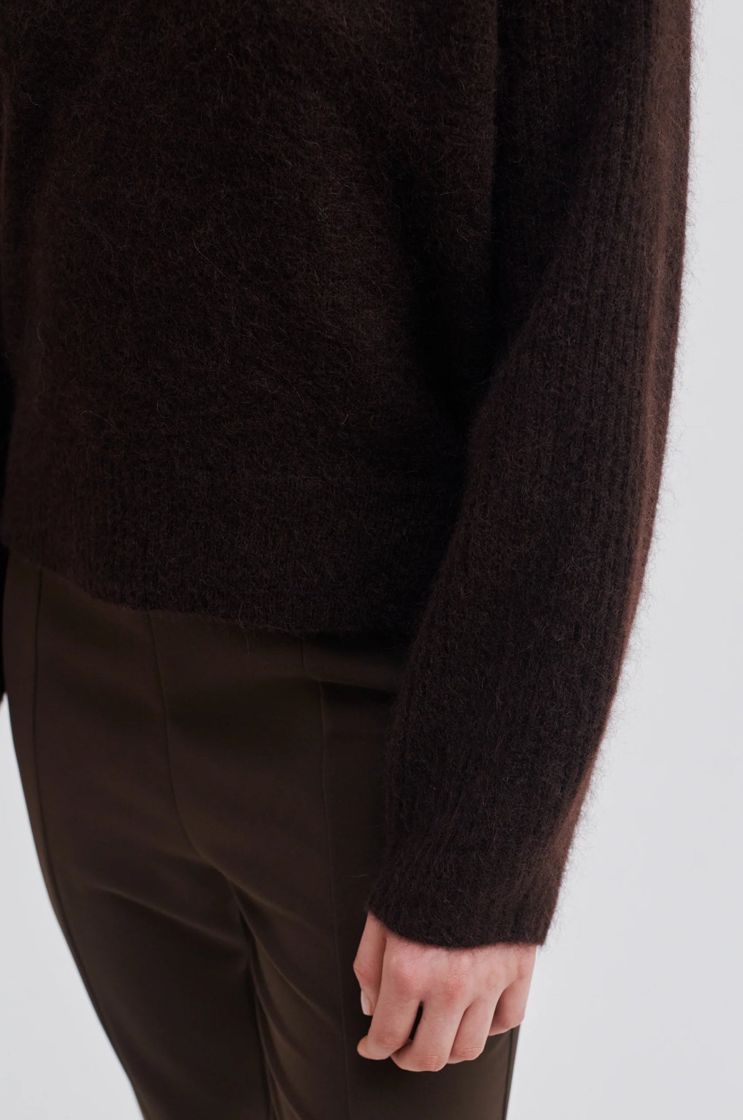 SECOND FEMALE | WOMEN'S SWEATERS | BROOKLINE KNIT NEW O-NECK MOLÉ | BROWN