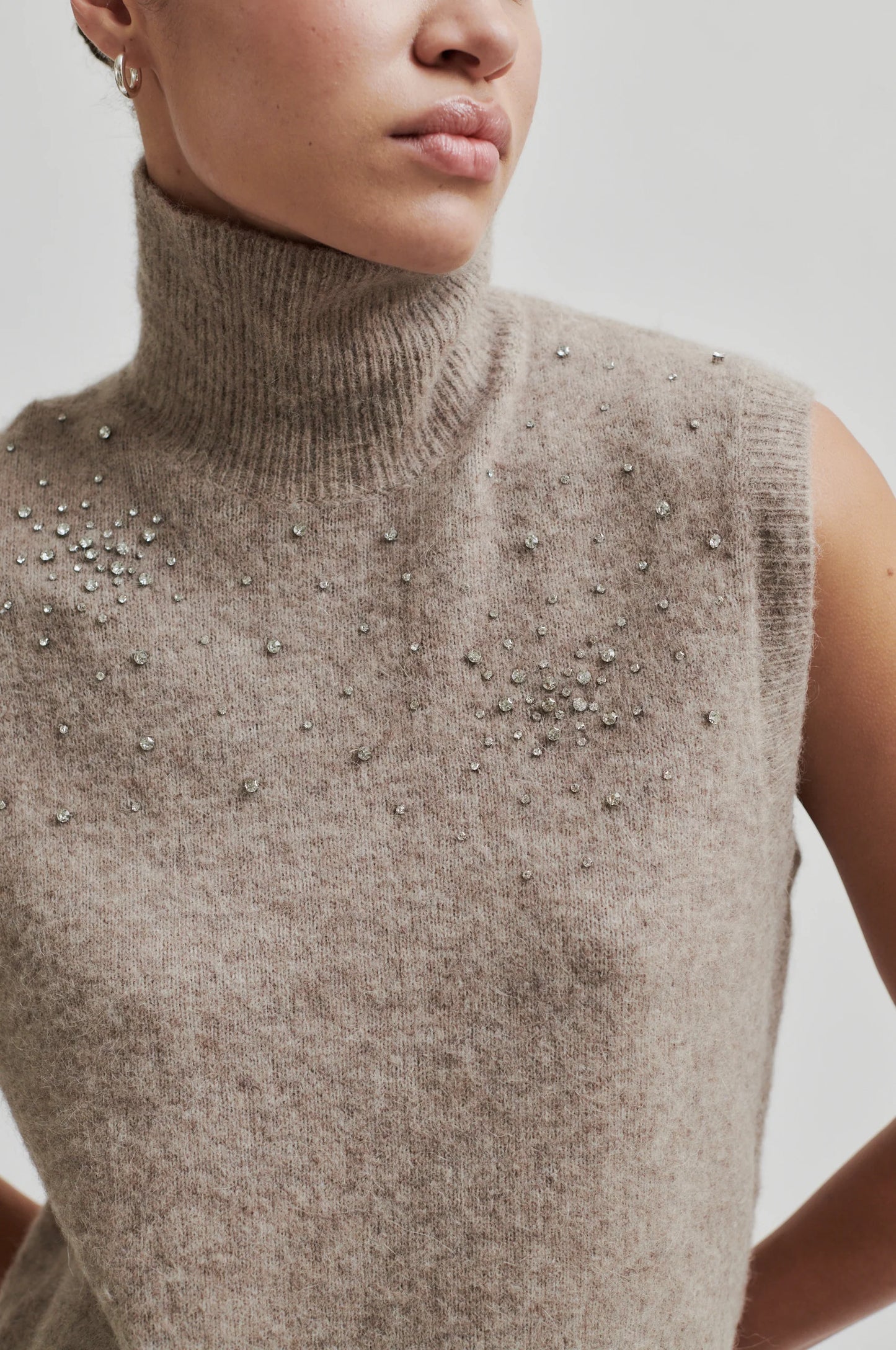 SECOND FEMALE | JERSEY MUJER | SPARKLING KNIT VEST ROASTED CASHEW | BEIGE