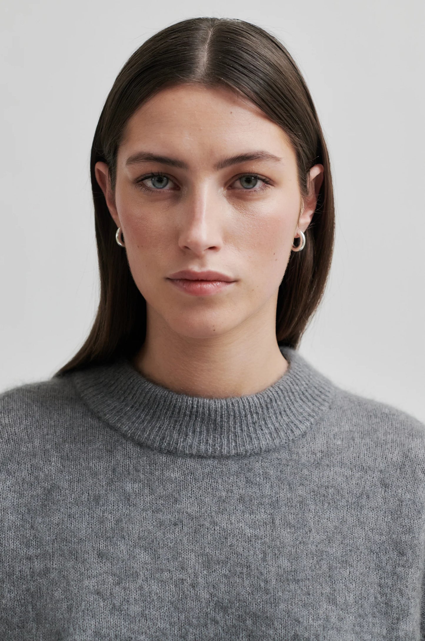 SECOND FEMALE | WOMEN SWEATER | BROOK KNIT DROP SHOULDER O-NECK CHARCOAL GRAY | GREY