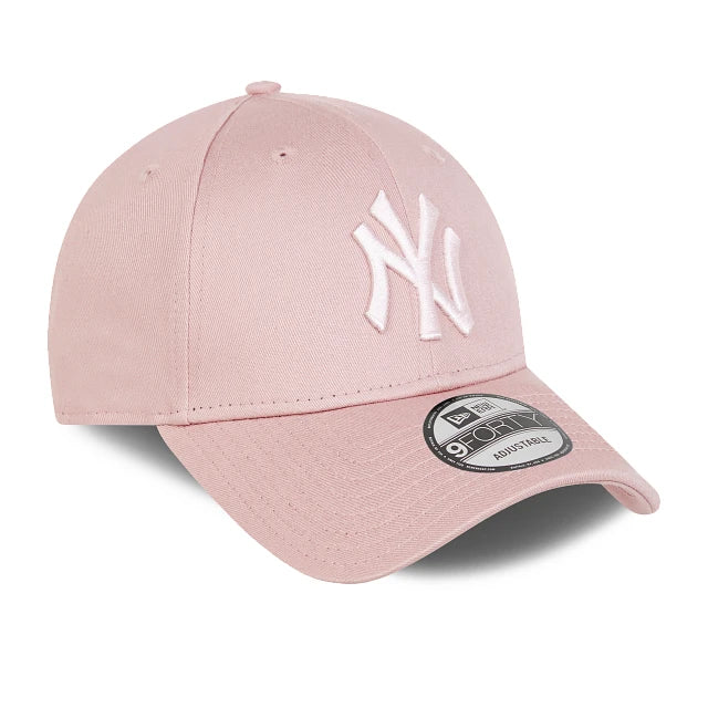 NEW ERA | GORRAS | MUJER | LEAGUE ESSENTIAL 9FORTY NEYYAN | ROSA