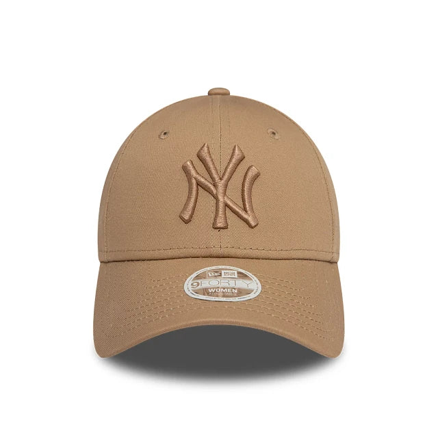 NEW ERA | GORRAS | UNISEX | NOS WMNS LGE ESS 9FORTY NEYYAN CAMCAM BEIGE | BEIGE