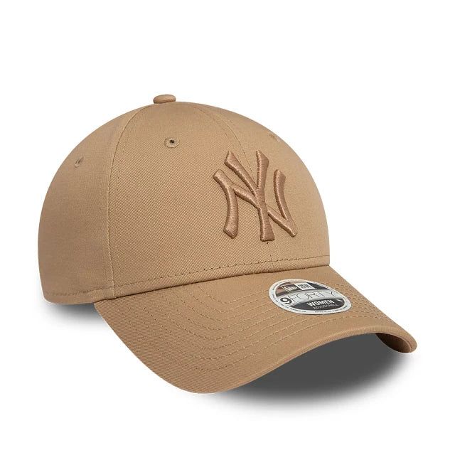 NEW ERA | GORRAS | UNISEX | NOS WMNS LGE ESS 9FORTY NEYYAN CAMCAM BEIGE | BEIGE