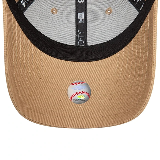 NEW ERA | GORRAS | UNISEX | NOS WMNS LGE ESS 9FORTY NEYYAN CAMCAM BEIGE | BEIGE