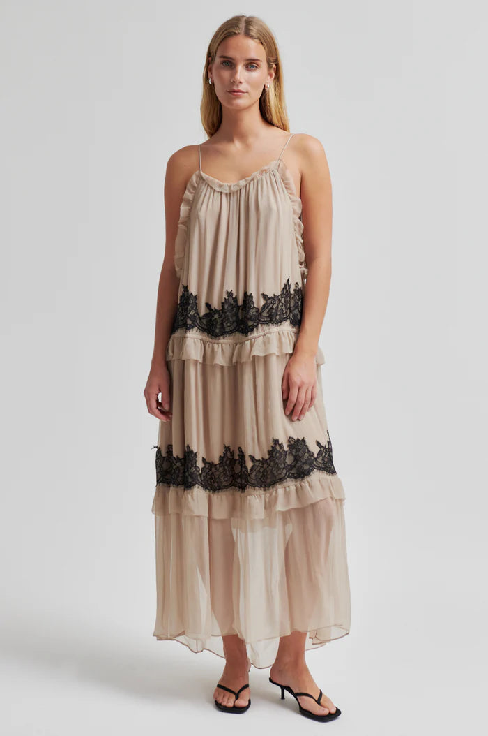 SECOND FEMALE | VESTIDOS | MUJER | LYNDA MAXY DRESS PLAZA TAUPE | BEIGE