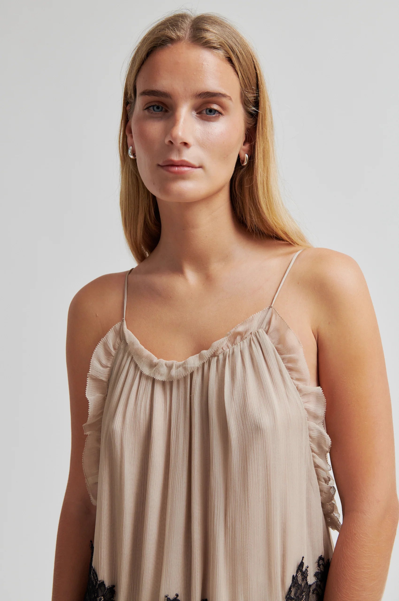 SECOND FEMALE | VESTIDOS | MUJER | LYNDA MAXY DRESS PLAZA TAUPE | BEIGE